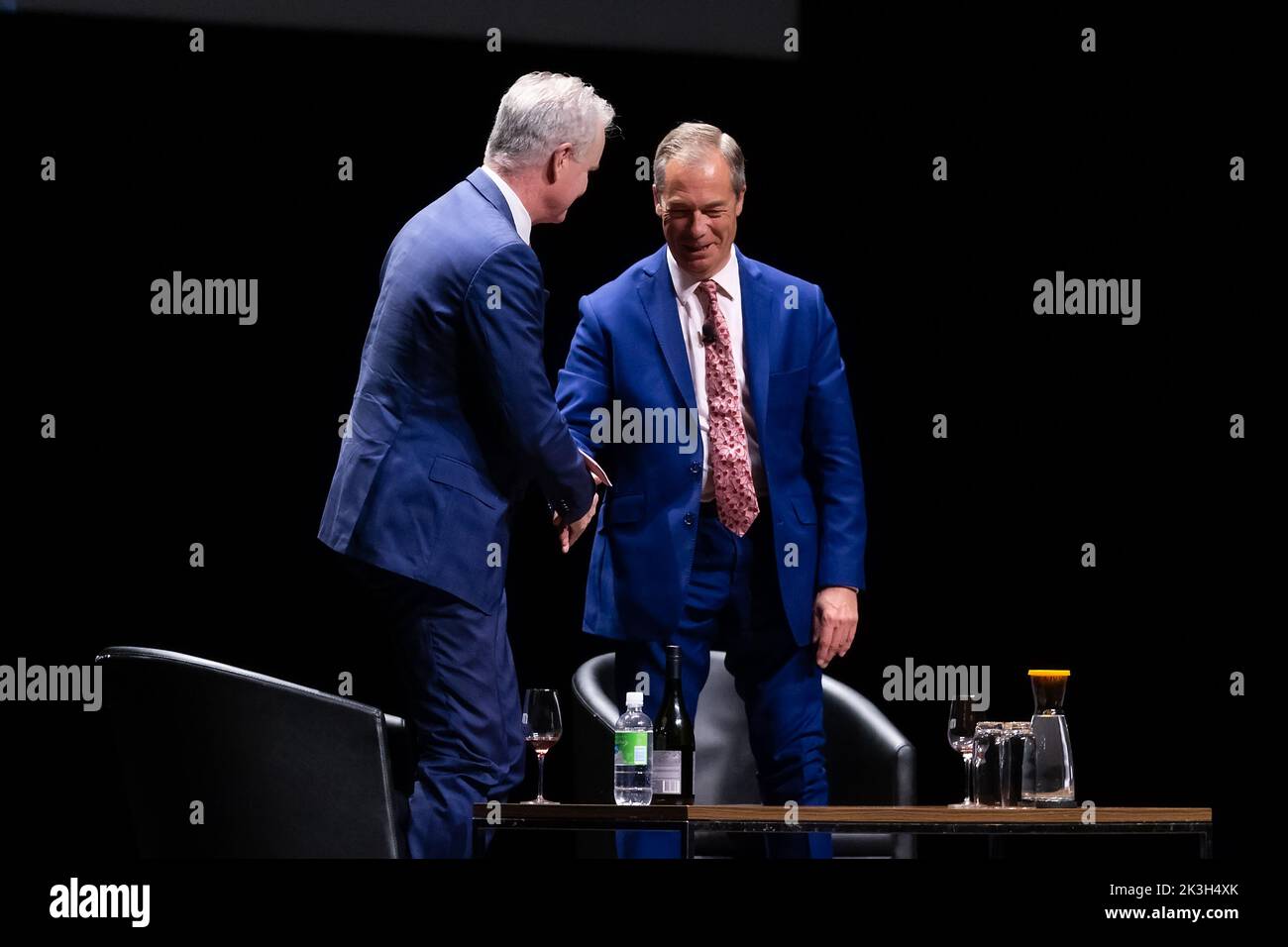 Melbourne, Australia, 26 September, 2022. Ross Cameron thanks Nigel Farage during An Evening With Nigel Farage at The Melbourne Convention and Exhibition Centre on September 26, 2022 in Melbourne, Australia. Credit: Dave Hewison/Speed Media/Alamy Live News Stock Photo