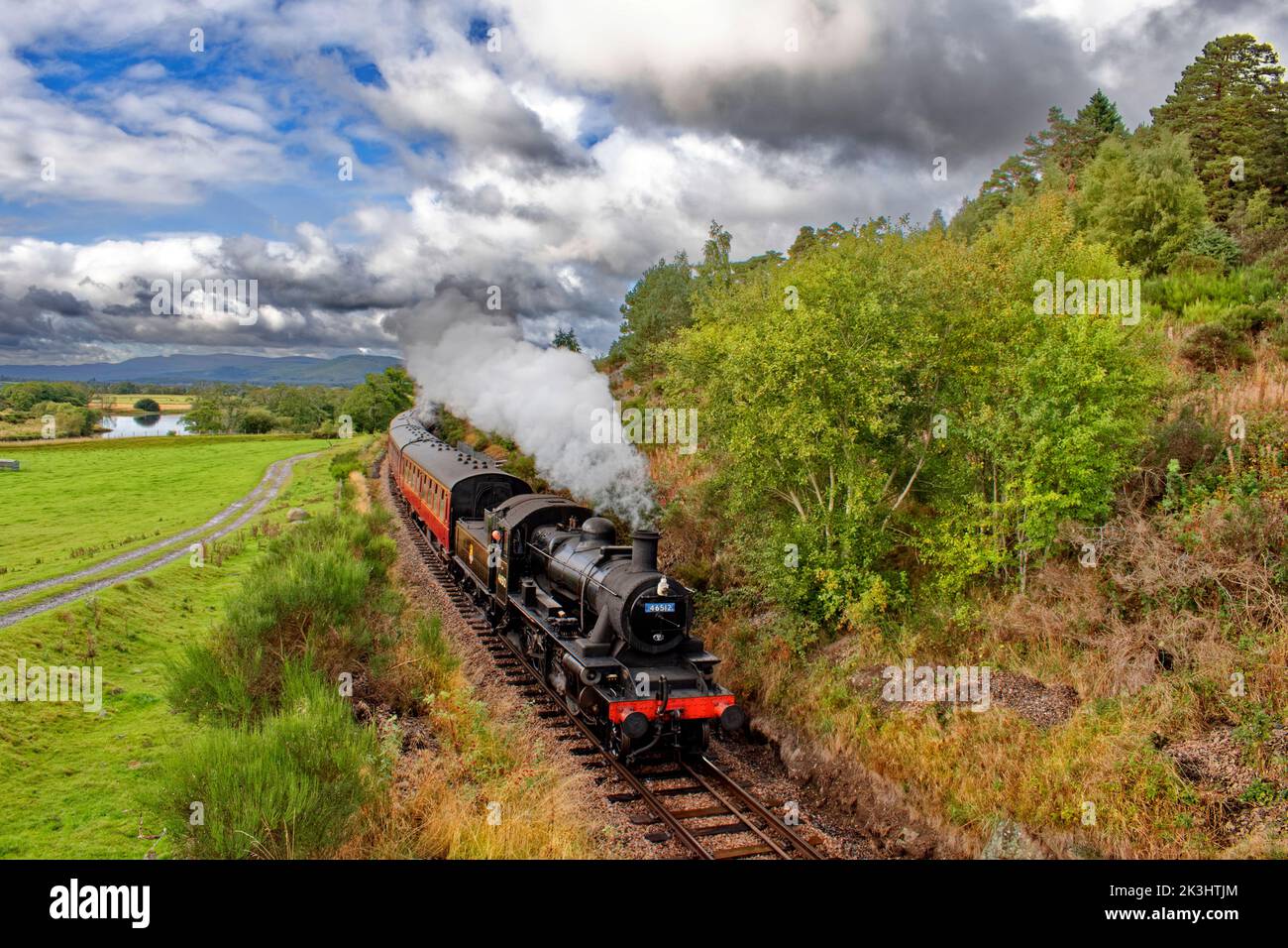 STRATHSPEY STEAM RAILWAY AVIEMORE SCOTLAND A TRAIN APPROACHING
