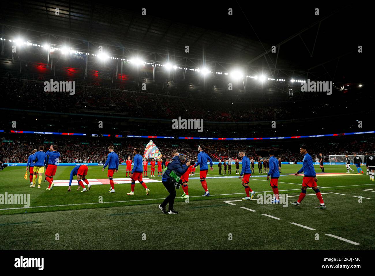 Wembley Stadium Tunnel To Pitch Hi res Stock Photography And Images Alamy