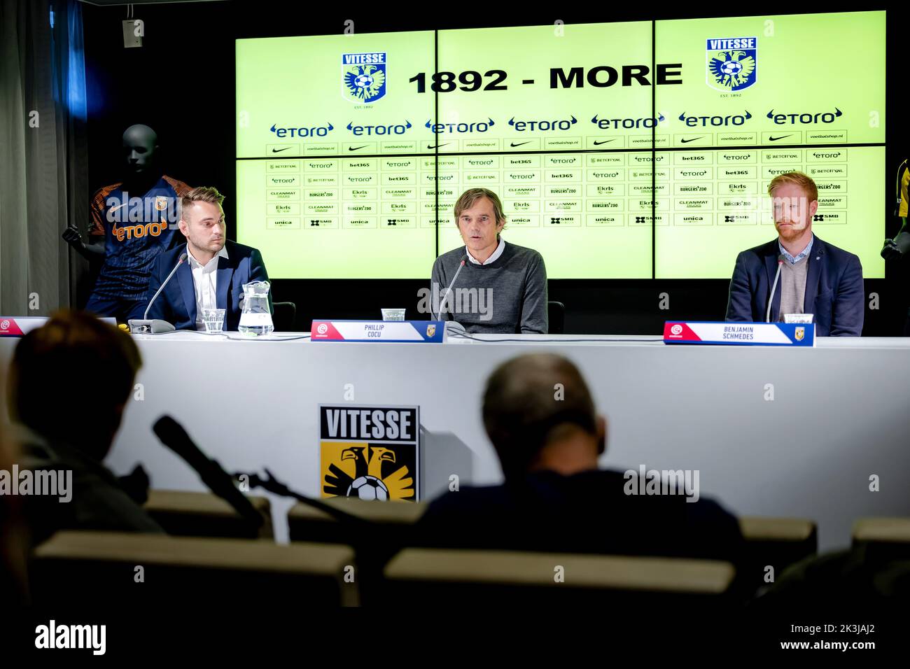 Coach philip cocu hi-res stock photography and images - Alamy