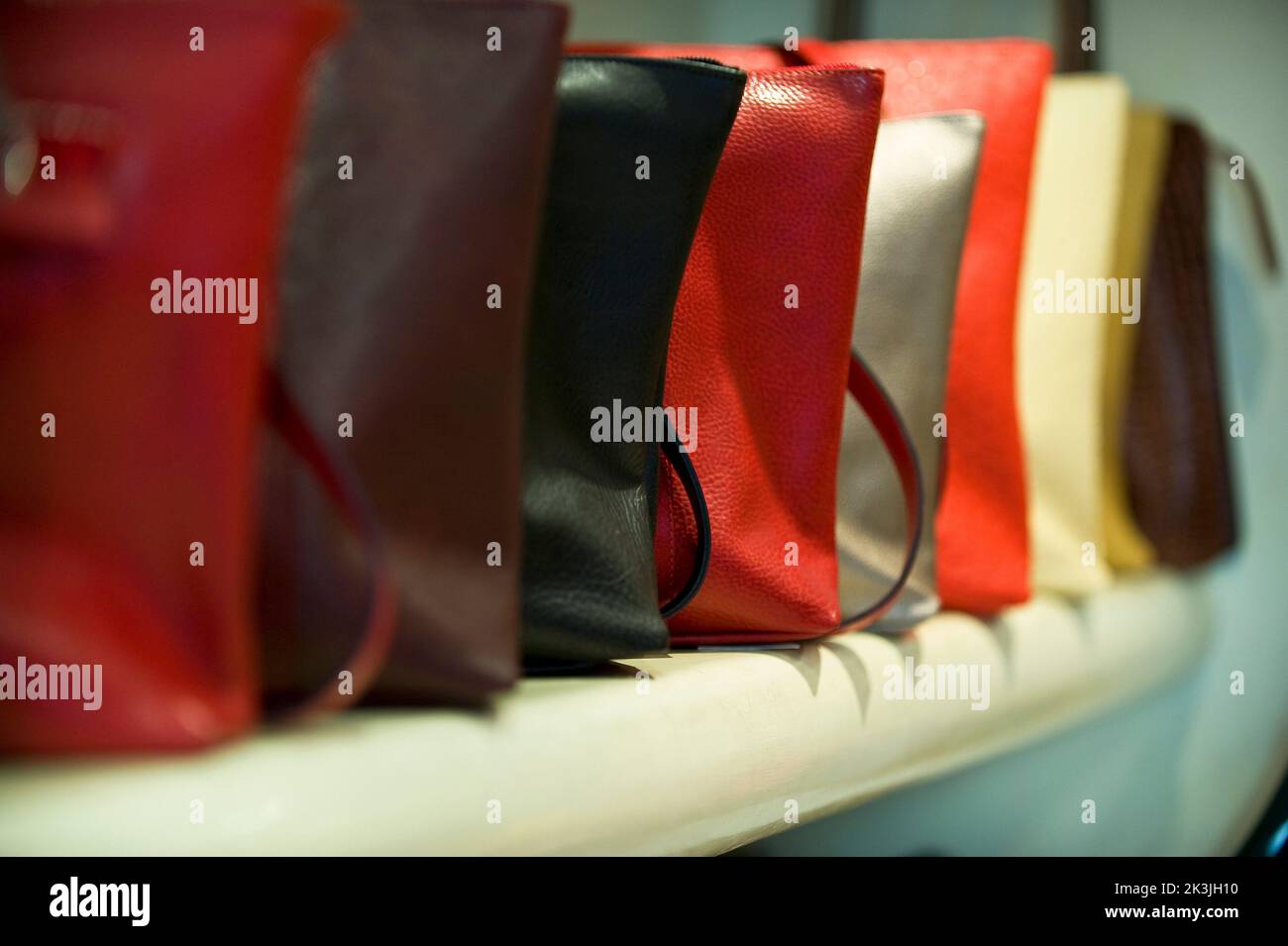 Leather bags italy hi-res stock photography and images - Alamy