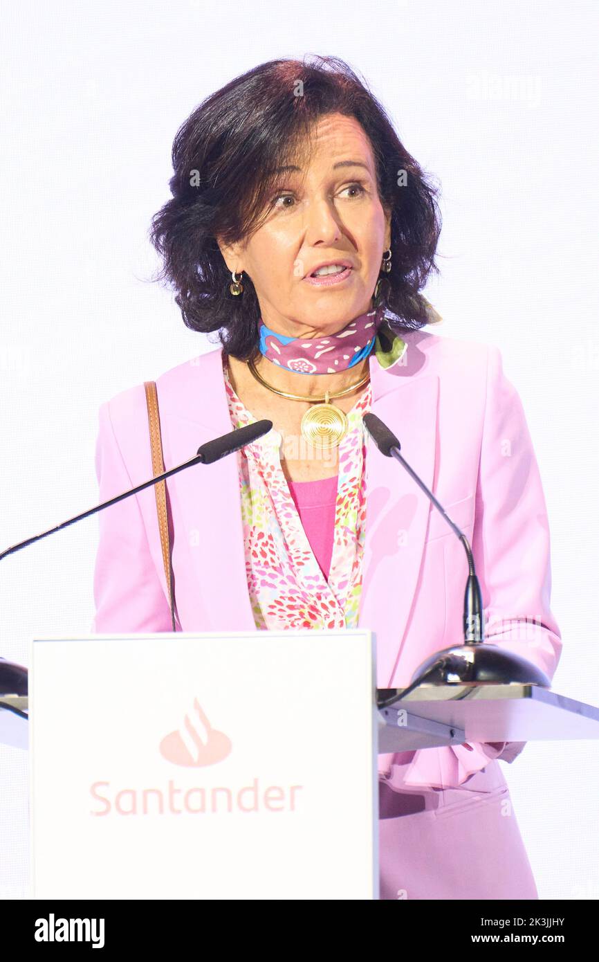 Ana botin Cut Out Stock Images Pictures Alamy