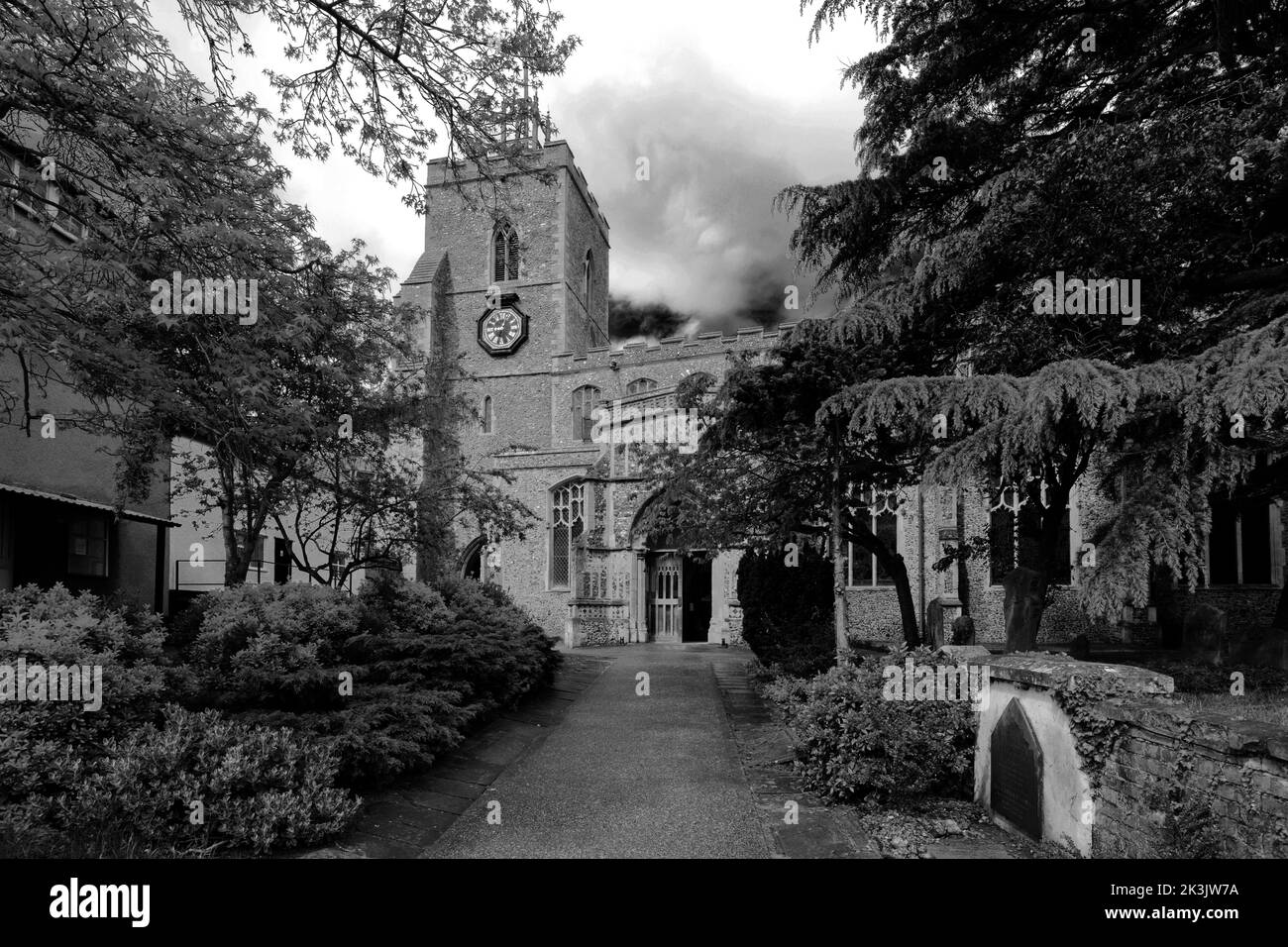 Churches in diss st marys church hi-res stock photography and images ...