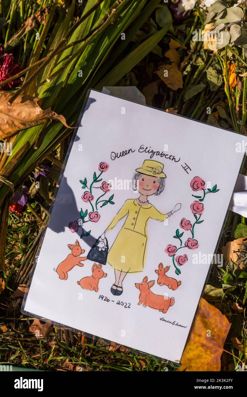 Poignant messages and floral tributes to the late Queen Elizabeth II at