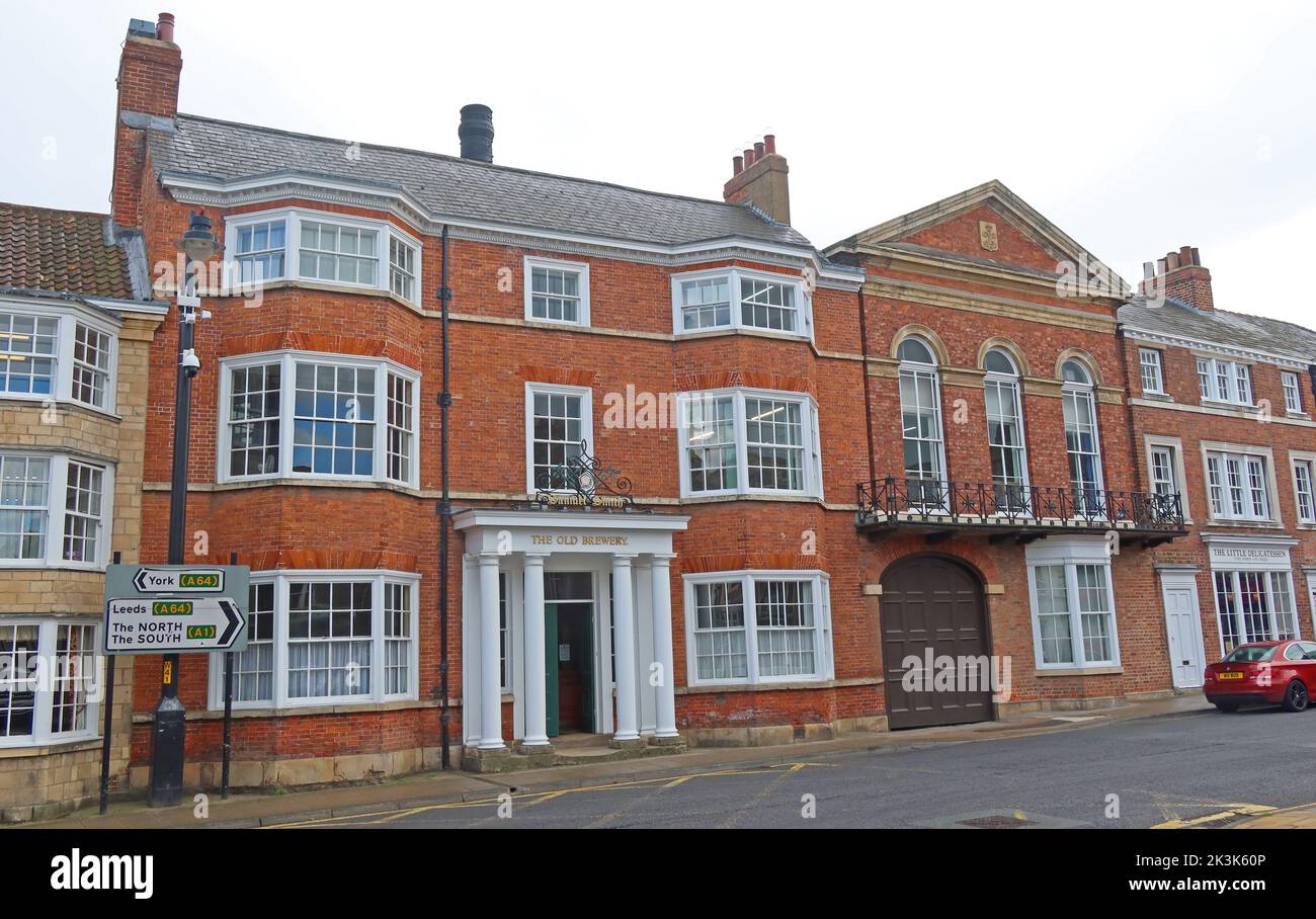 Sam Smiths old brewery, 3 High St, Tadcaster (& deli), Yorkshire, England, UK, LS24 9AP Stock Photo