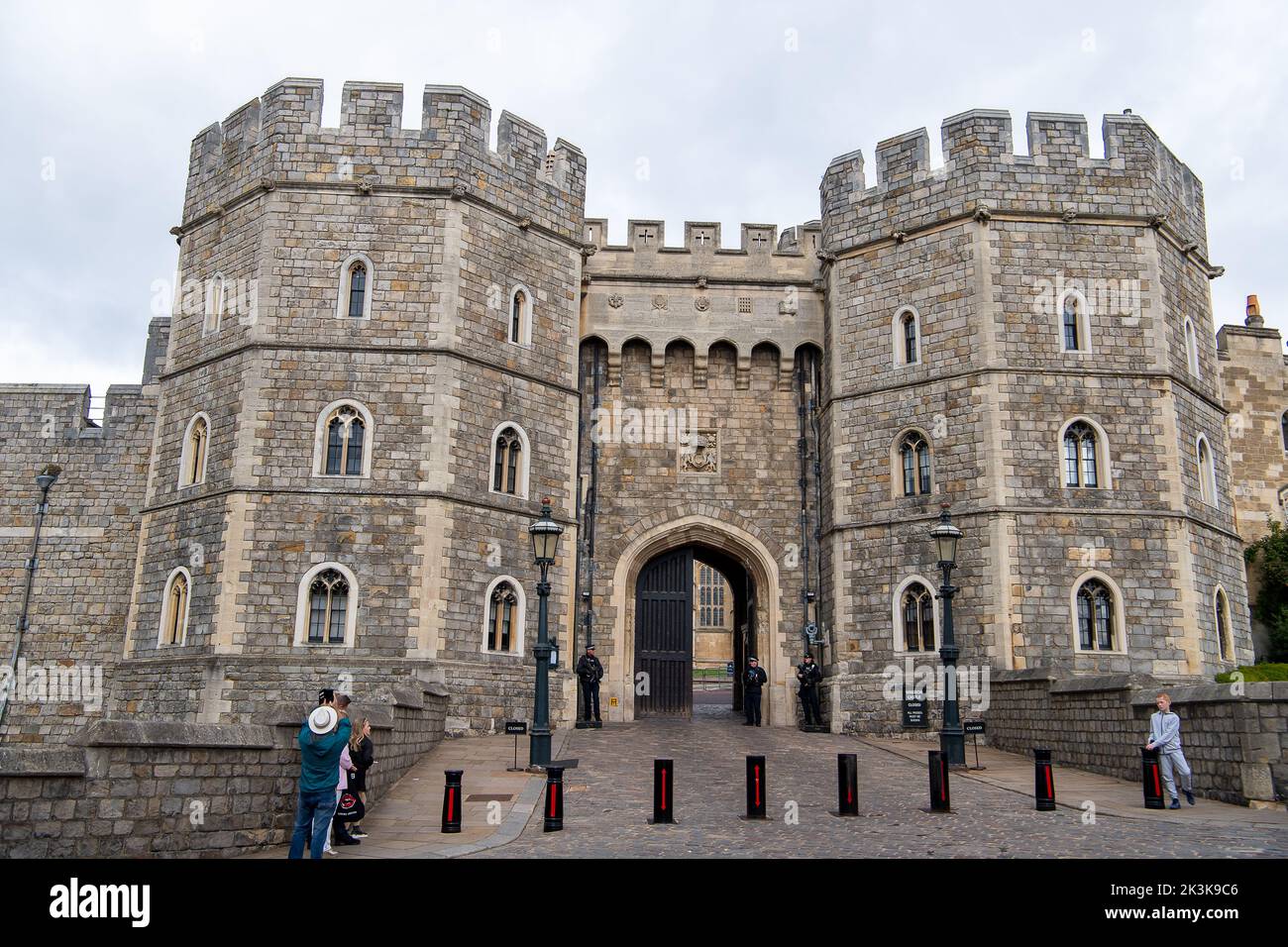 Windsor, Berkshire, UK. 27th September, 2022. Windsor Castle is due to reopen later this week. Following the sad passing of Her Majesty the Queen, the Royal Mourning Period has now ended. After thousands of mourners flooded into Windsor to lay flowers, Windsor was much quieter today. Credit: Maureen McLean/Alamy Live News Stock Photo