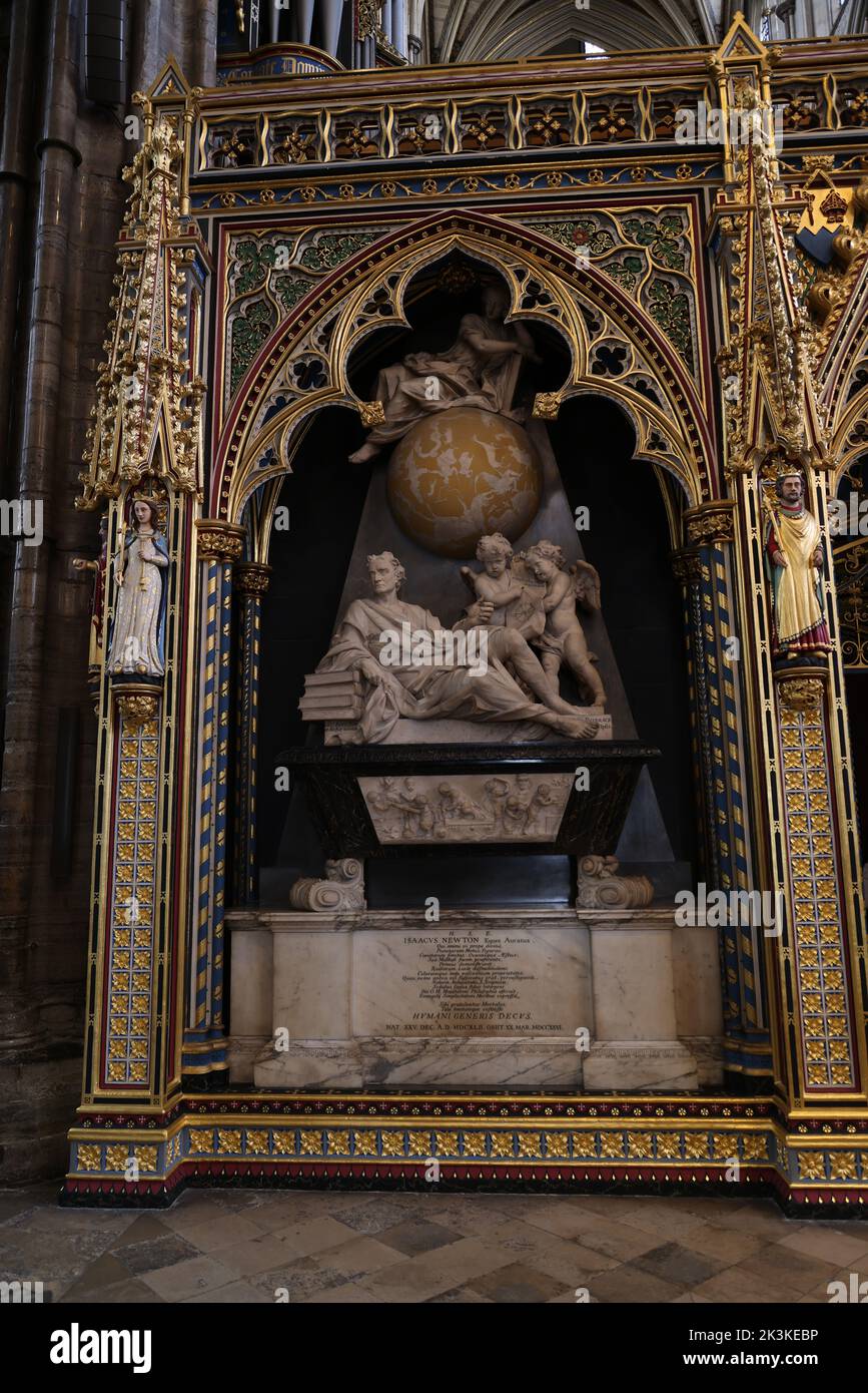 Isaac Newton's tomb in Westminster Abbey, London Stock Photo - Alamy