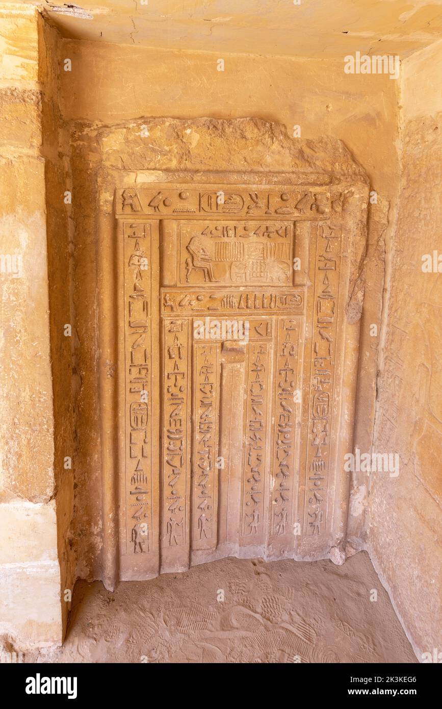 Egyptian hieroglyphs from the old kingdom, Saqqara, Egypt Stock Photo
