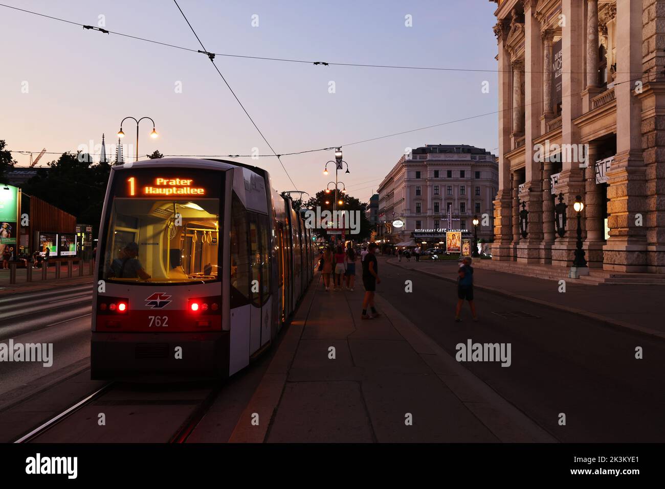 Wien, Straßenbahn, Verkehr, Die Wiener Linien betreiben das größte Verkehrsnetz Österreichs. Stock Photo
