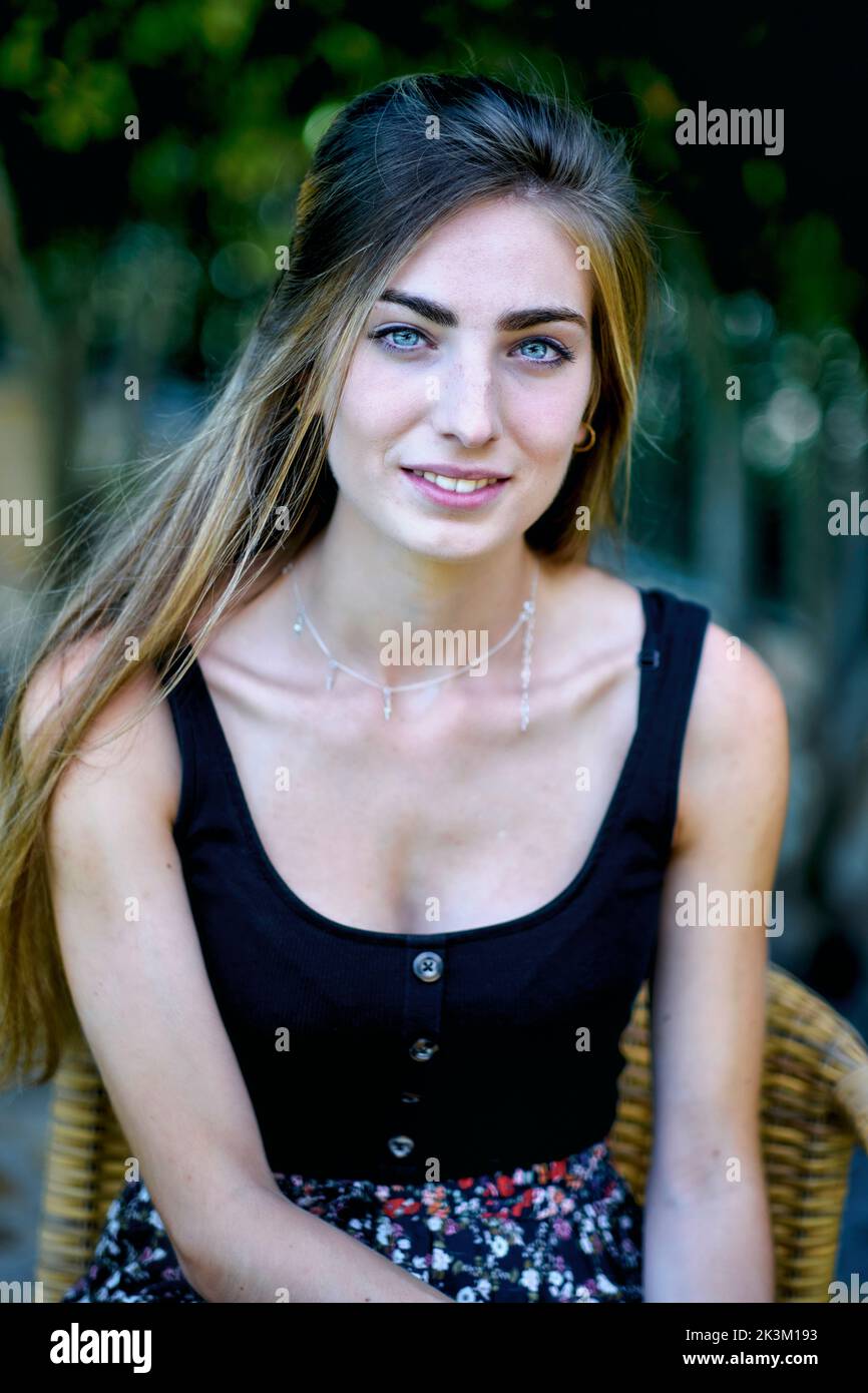 Natural beauty portrait of young woman in her 20´s with long hair and ...