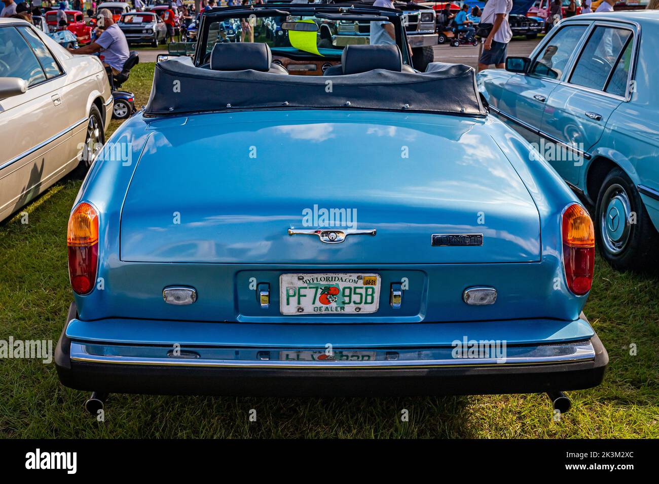 Corniche Vi Rear View Classic rolls royce corniche hi-res stock photography and images - Alamy