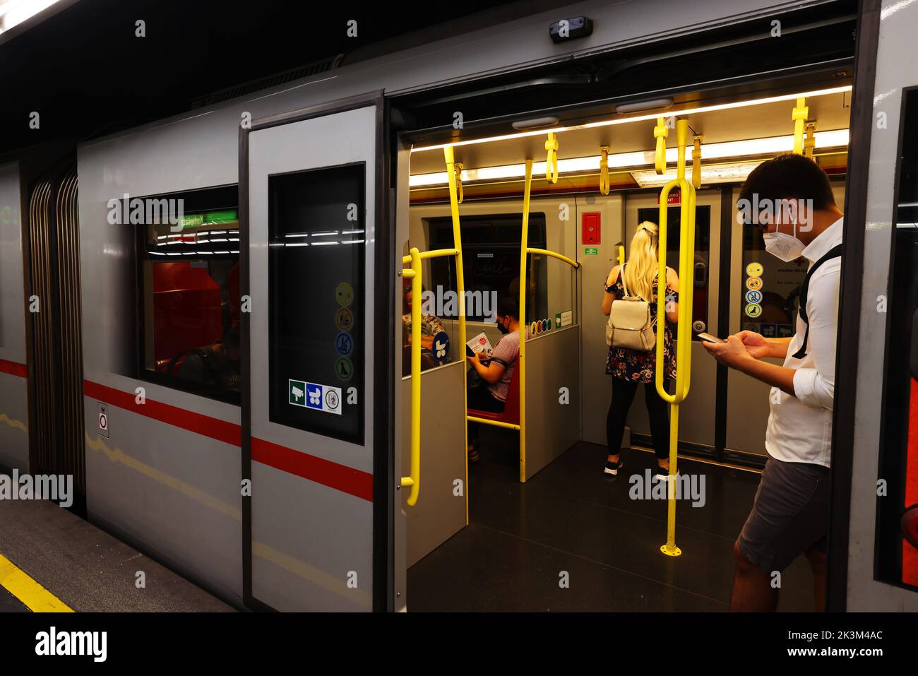 U Bahn, U Bahnstation, Verkehr, Wien Metro, Wien Subway, Wien U Bahn