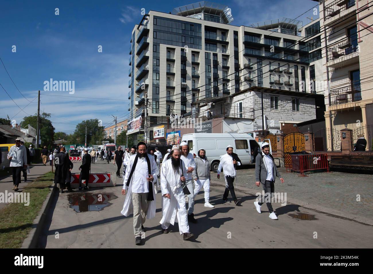 Uman, Ukraine. 26th Sep, 2022. Ultra-Orthodox Jewish pilgrims walking near the tomb of Rabbi Nachman during the celebration of the Rosh Hashanah holiday, the Jewish New Year in Uman. Every year, thousands of Orthodox Bratslav Hasidic Jews from different countries gather in Uman to mark Rosh Hashanah, Jewish New Year, near the tomb of Rabbi Nachman, a great-grandson of the founder of Hasidism. (Photo by Oleksii Chumachenko/SOPA Image/Sipa USA) Credit: Sipa USA/Alamy Live News Stock Photo