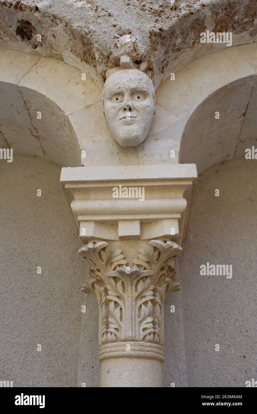 Two face column hi-res stock photography and images - Alamy