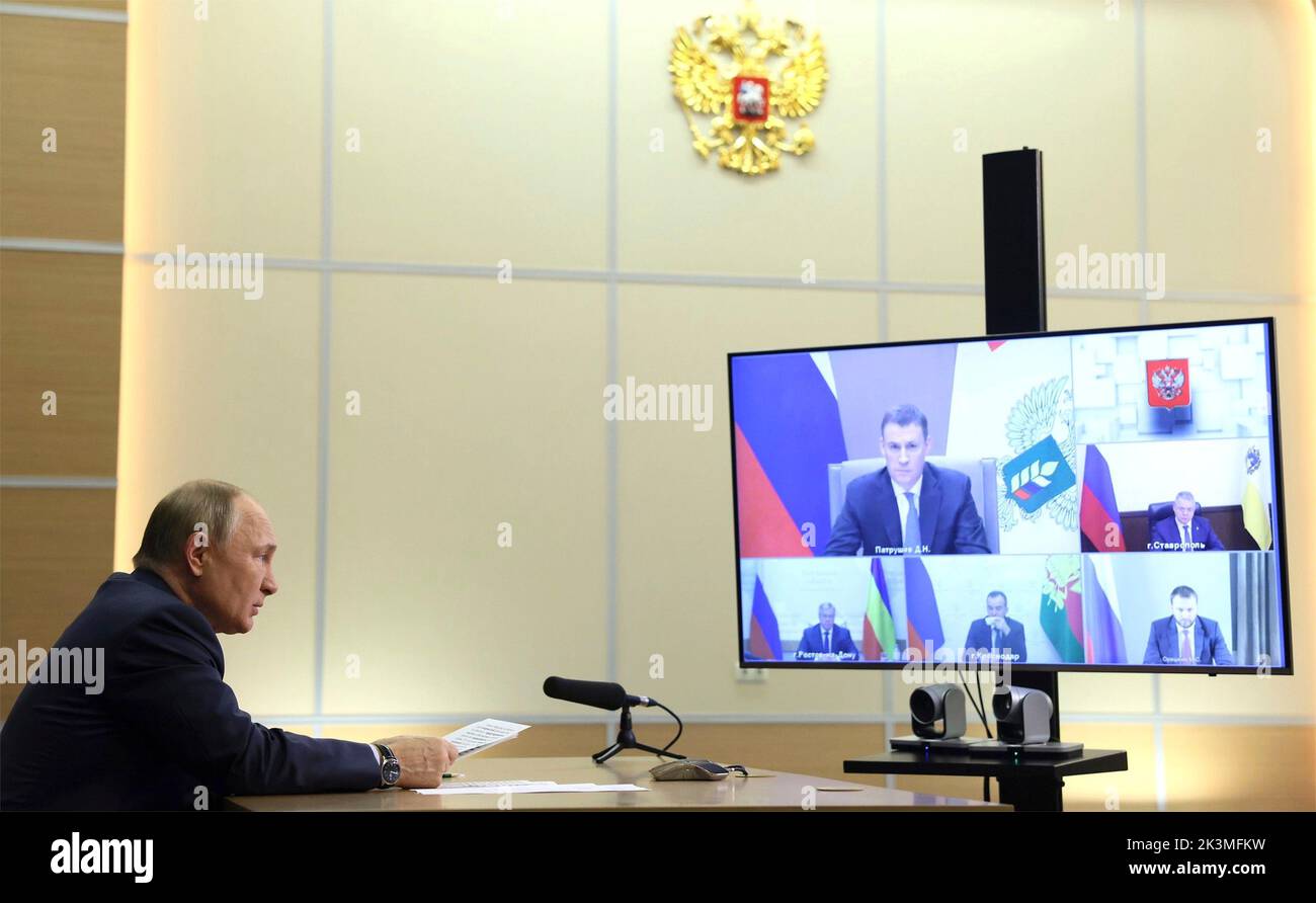 Sochi, Russia. 27th Sep, 2022. Russian President Vladimir Putin hosts a video conference meeting with Agriculture Minister Dmitry Patrushev and regional agricultural officials to discuss the annual autumn harvest at the Bocharov Ruchei residence, September 27, 2022 in Sochi, Russia. Credit: Gavriil Grigorov/Kremlin Pool/Alamy Live News Stock Photo