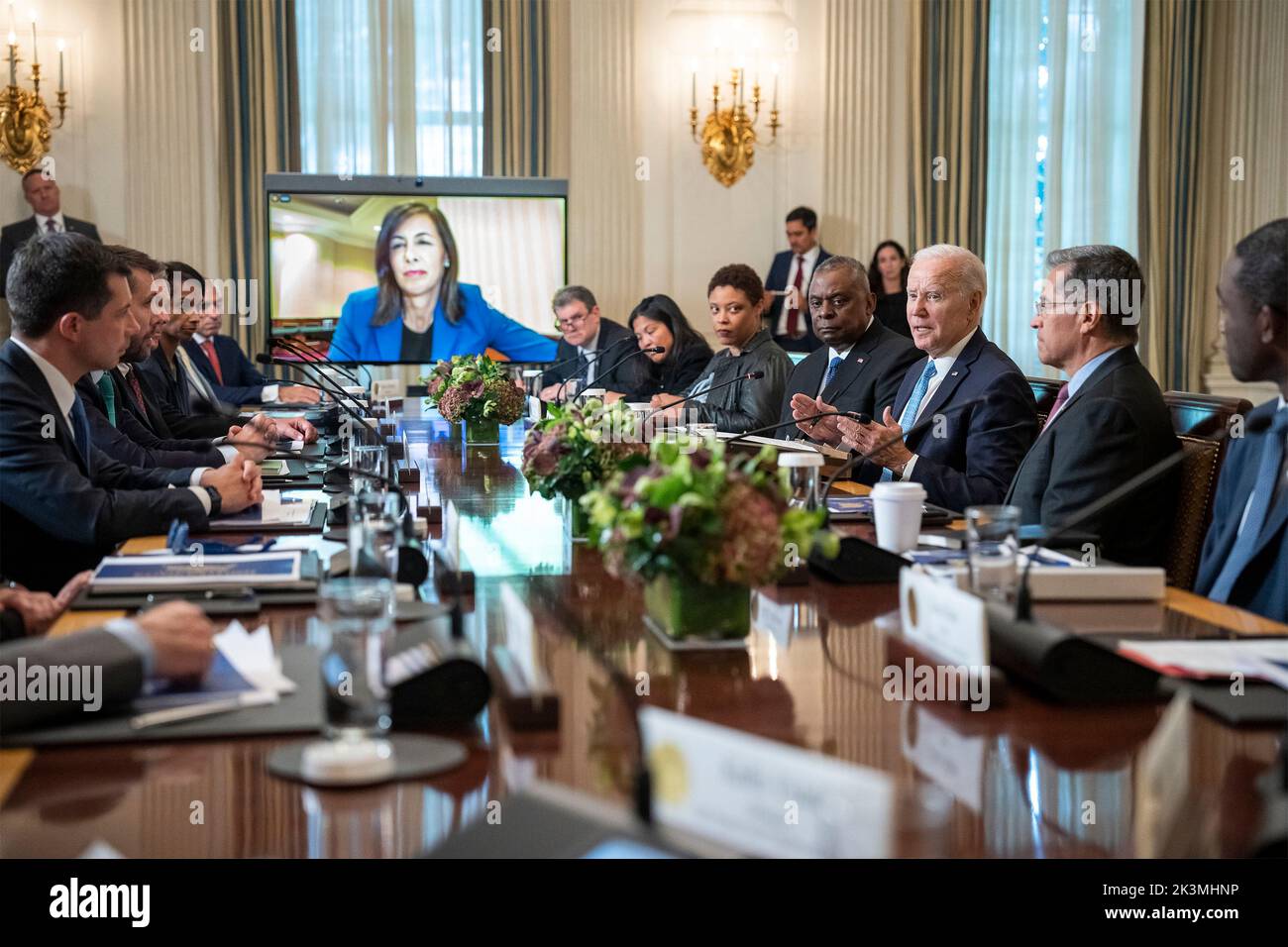 Washington, United States. 26th Sep, 2022. U.S. President Joe Biden, right, delivers remarks during the third meeting of the White House Competition Council in the State Dining Room of the White House, September 26, 2022, in Washington, DC Credit: Adam Schultz/White House Photo/Alamy Live News Stock Photo