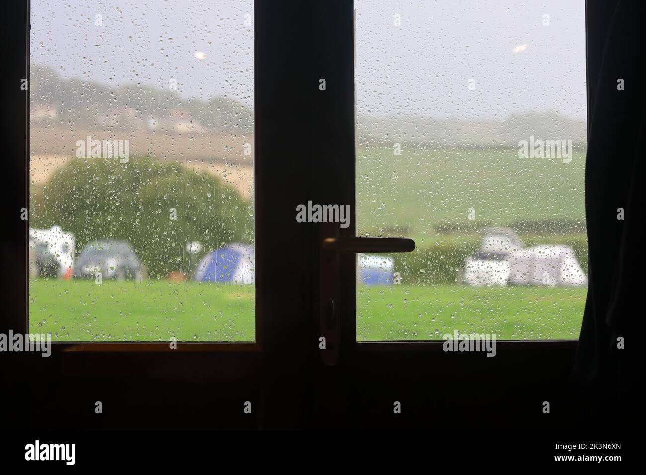 Raining on the windows hi-res stock photography and images - Alamy