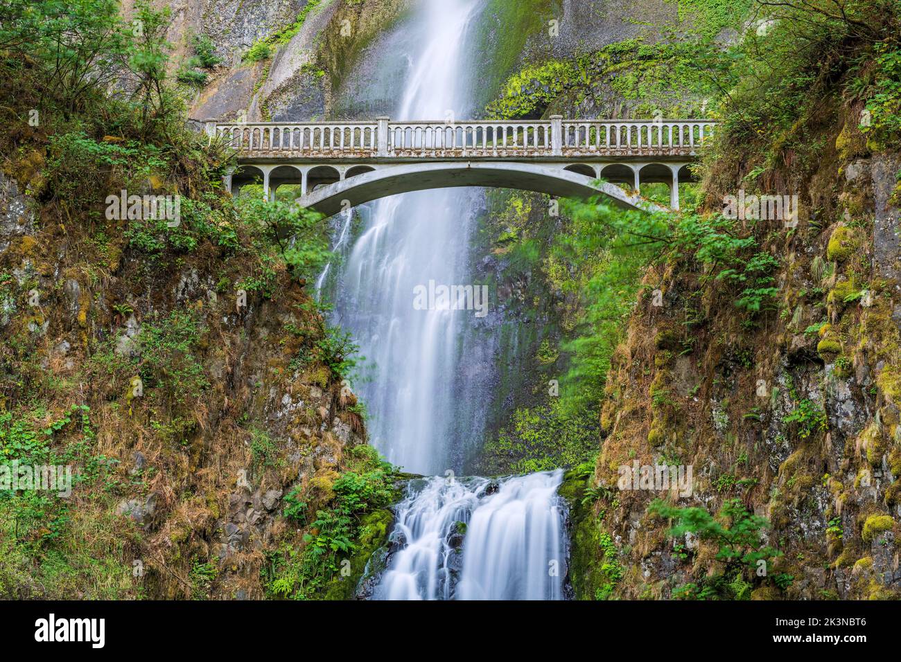 Multnomah Falls, Columbia River Troutdale, Oregon, USA Stock