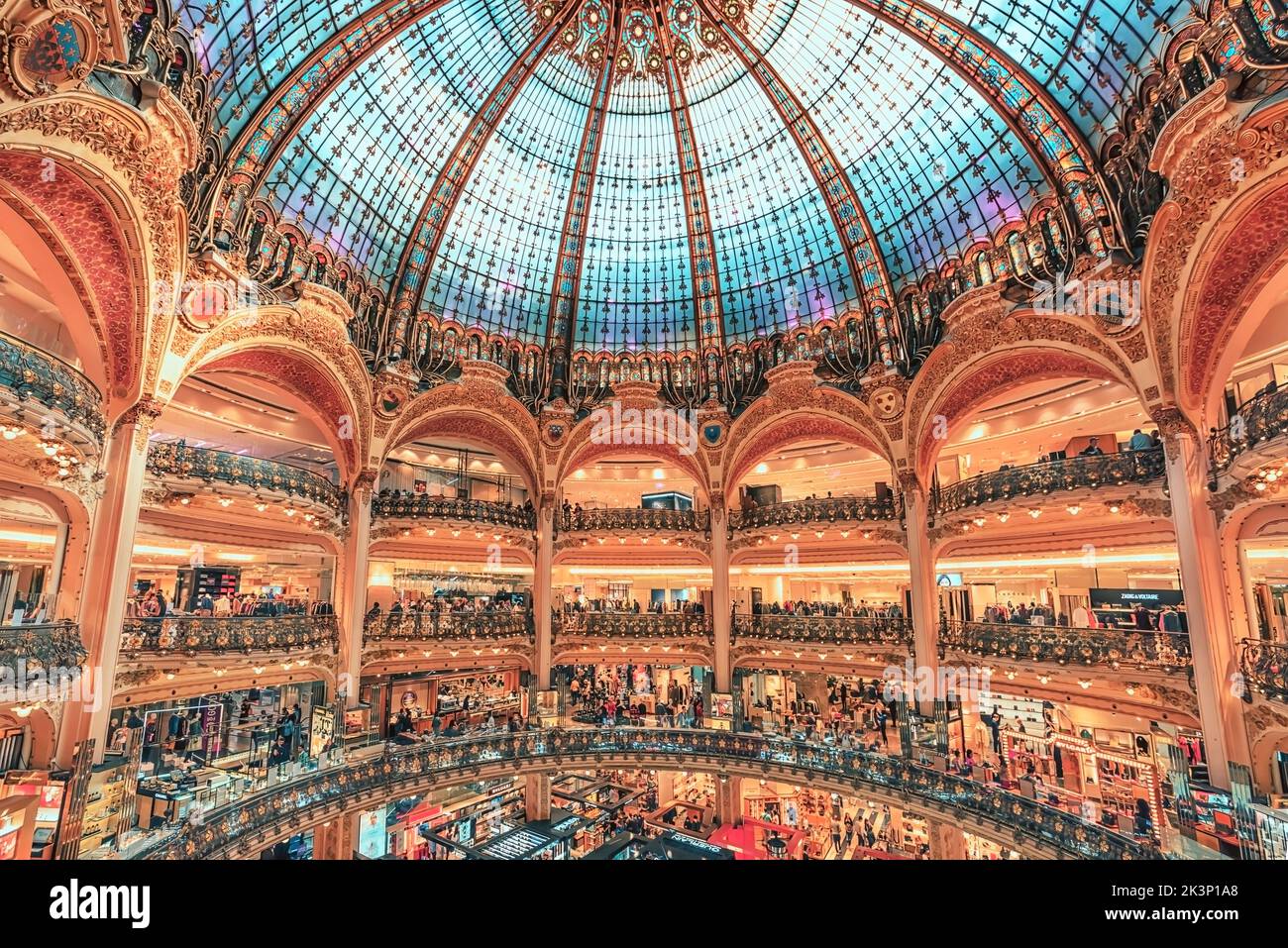 Shopping mall in europe hi-res stock photography and images - Alamy