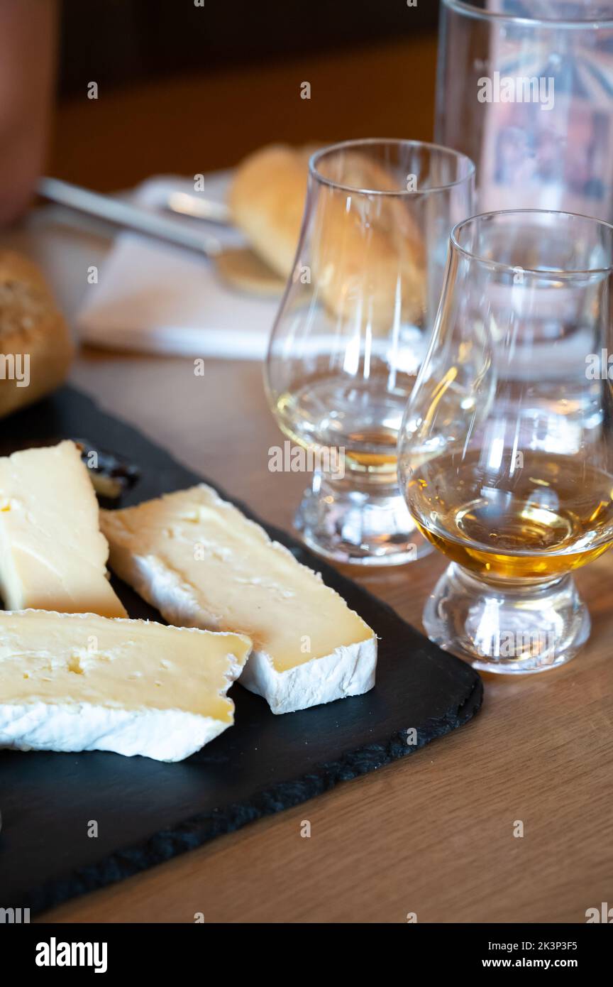 Pairing of scotch whiskies and farmers scottish cheeses cheddar