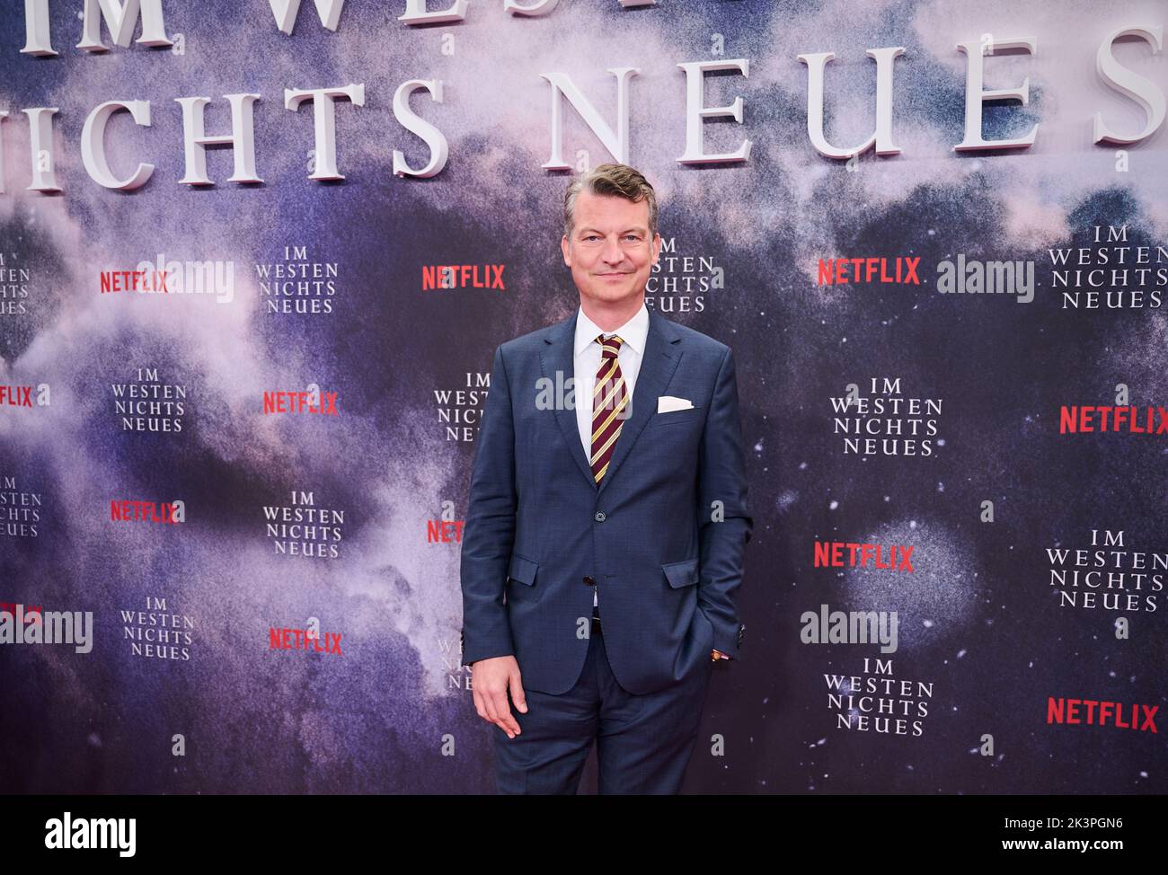 Berlin, Germany. 27th Sep, 2022. Malte Grunert, film producer comes to the premiere of the film Im Westen nichts Neues at Kino International. the German premiere of the war drama comes to theaters on Sept. 29, and then can be seen on Netflix from Oct. 28, 2022. Credit: Annette Riedl/dpa/Alamy Live News Stock Photo