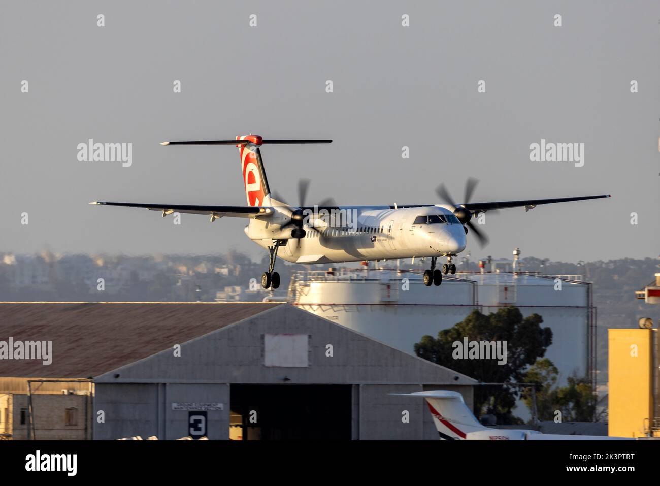 LOT - Polish Airlines Bombardier DHC-8-402 Q400 (REG: SP-EQH) on finals runway 13. Stock Photo