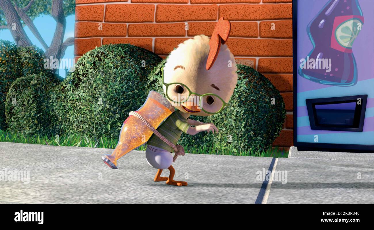 Chicken little movie still hires stock photography and images Alamy