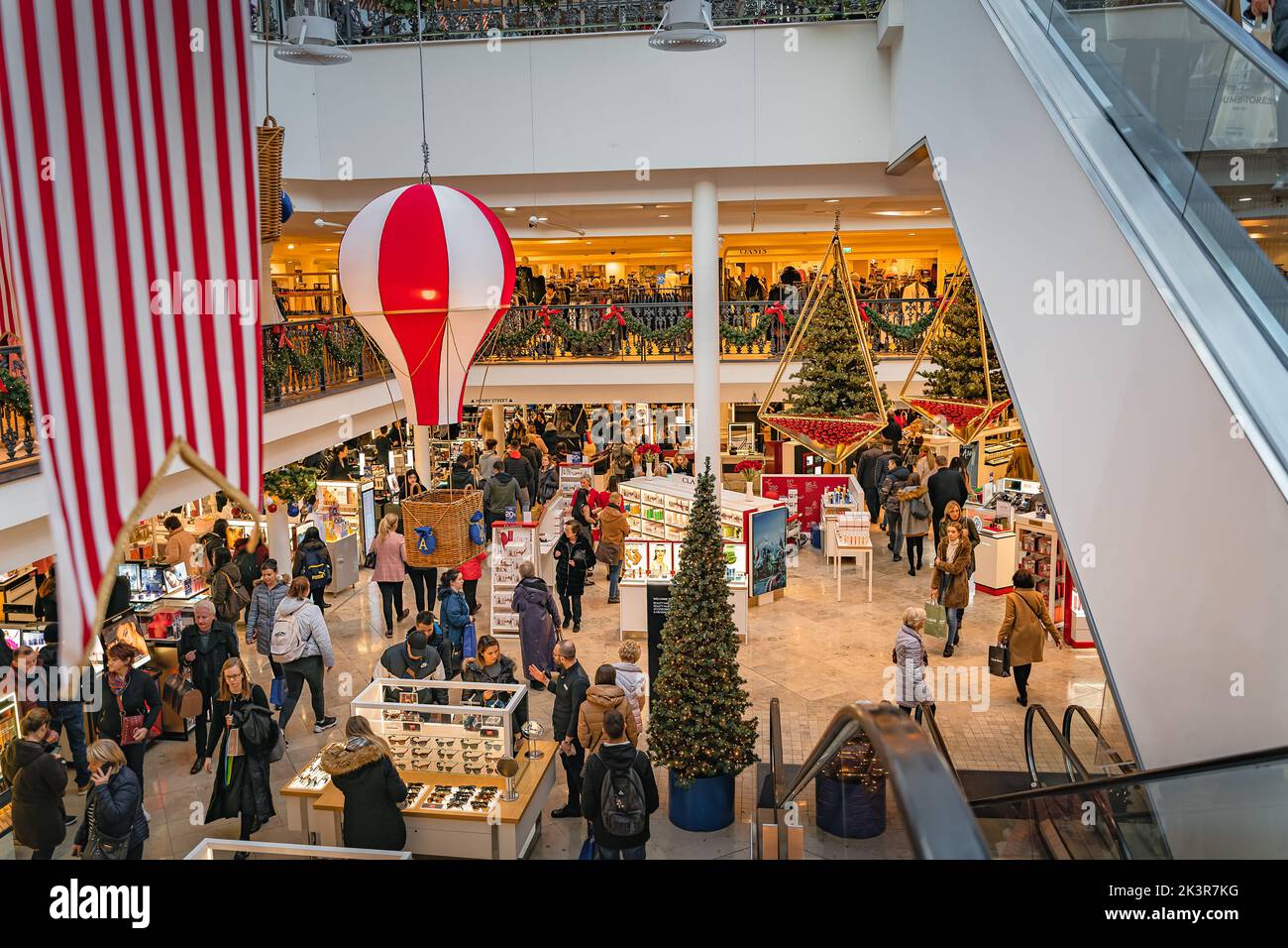 Dublin, November 2019 Crowd of people shopping for Christmas gifts
