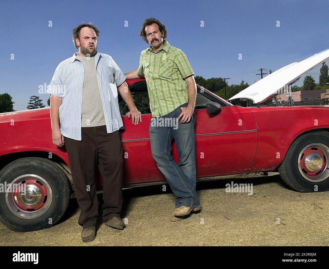 Ethan Suplee & Jason Lee Television: My Name Is Earl (2005) Characters: Randy Hickey & Earl Hickey  Director: Marc Buckland 20 September 2005   **WARNING** This Photograph is for editorial use only and is the copyright of 20 CENTURY FOX TV and/or the Photographer assigned by the Film or Production Company and can only be reproduced by publications in conjunction with the promotion of the above Film. A Mandatory Credit To 20 CENTURY FOX TV is required. The Photographer should also be credited when known. No commercial use can be granted without written authority from the Film Company. Stock Photo
