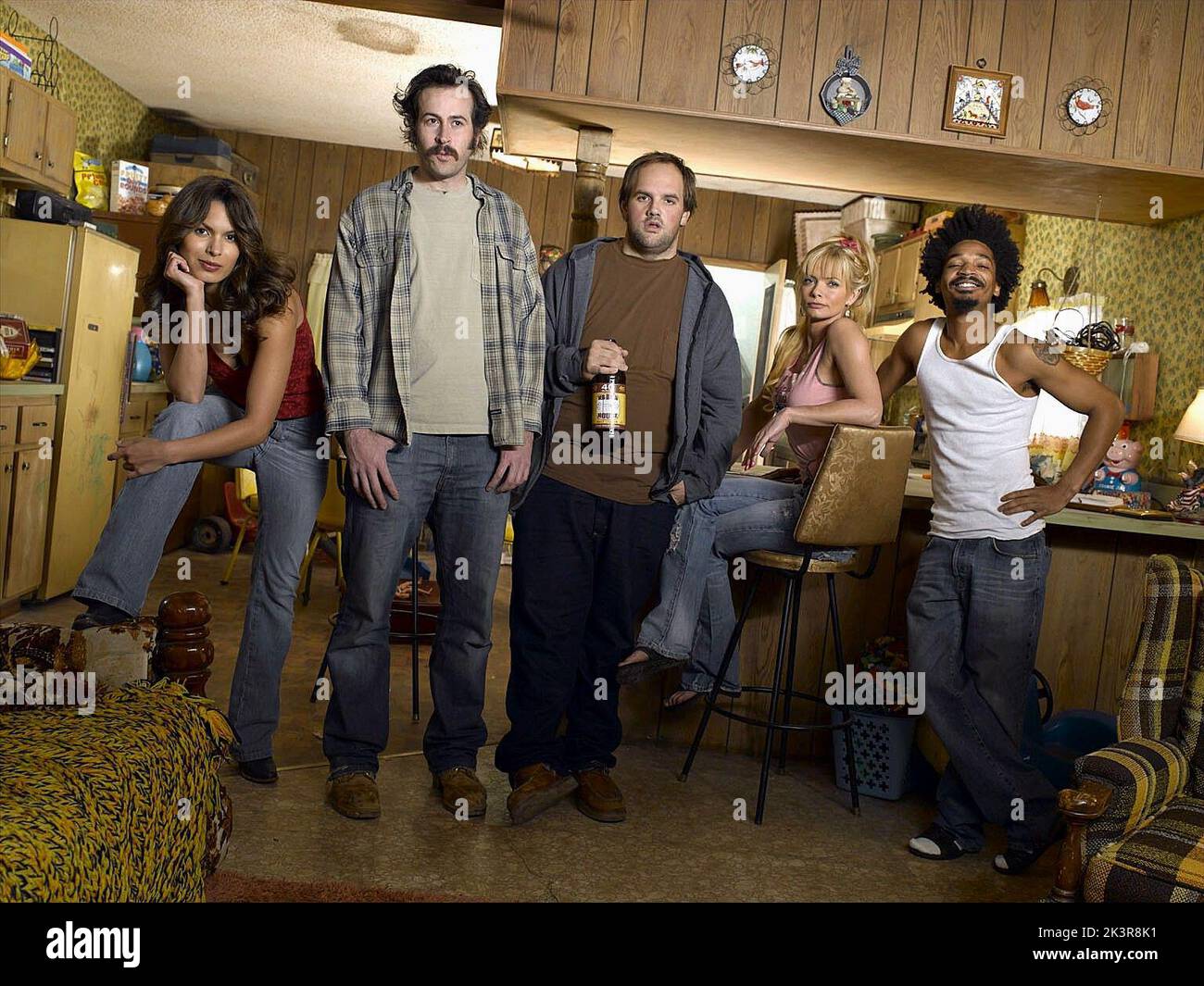 Nadine Velazquez, Jason Lee, Ethan Suplee, Jaime Pressly & Eddie Steeples Television: My Name Is Earl (2005) Characters: Catalina,Earl Hickey,Randy Hickey,Joy Turner & Darnell Turner  Director: Marc Buckland 20 September 2005   **WARNING** This Photograph is for editorial use only and is the copyright of 20 CENTURY FOX TV and/or the Photographer assigned by the Film or Production Company and can only be reproduced by publications in conjunction with the promotion of the above Film. A Mandatory Credit To 20 CENTURY FOX TV is required. The Photographer should also be credited when known. No comm Stock Photo