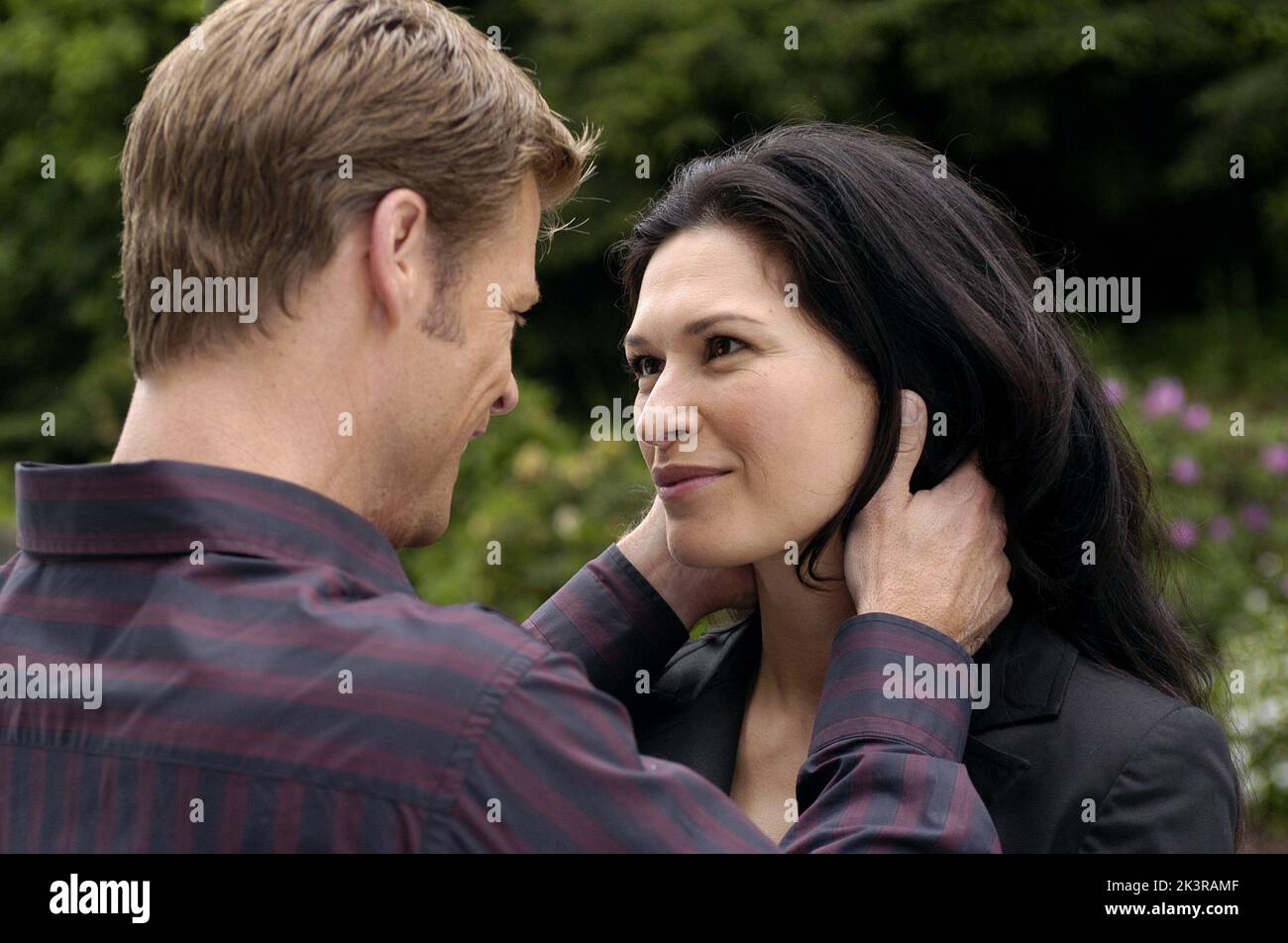 Joel Gretsch & Karina Lombard Television: The 4400 : Season 2 (2005) Characters: Tom Baldwin & Alana Mareva  Director: Michael W. Watkins 05 June 2005   **WARNING** This Photograph is for editorial use only and is the copyright of SKY ONE and/or the Photographer assigned by the Film or Production Company and can only be reproduced by publications in conjunction with the promotion of the above Film. A Mandatory Credit To SKY ONE is required. The Photographer should also be credited when known. No commercial use can be granted without written authority from the Film Company. Stock Photo