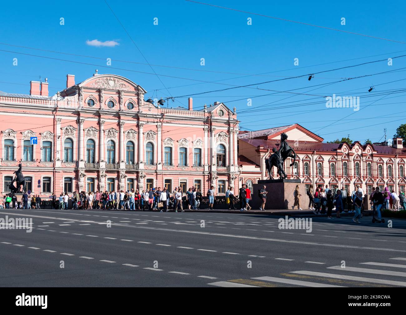Anichkov palace hi-res stock photography and images - Alamy