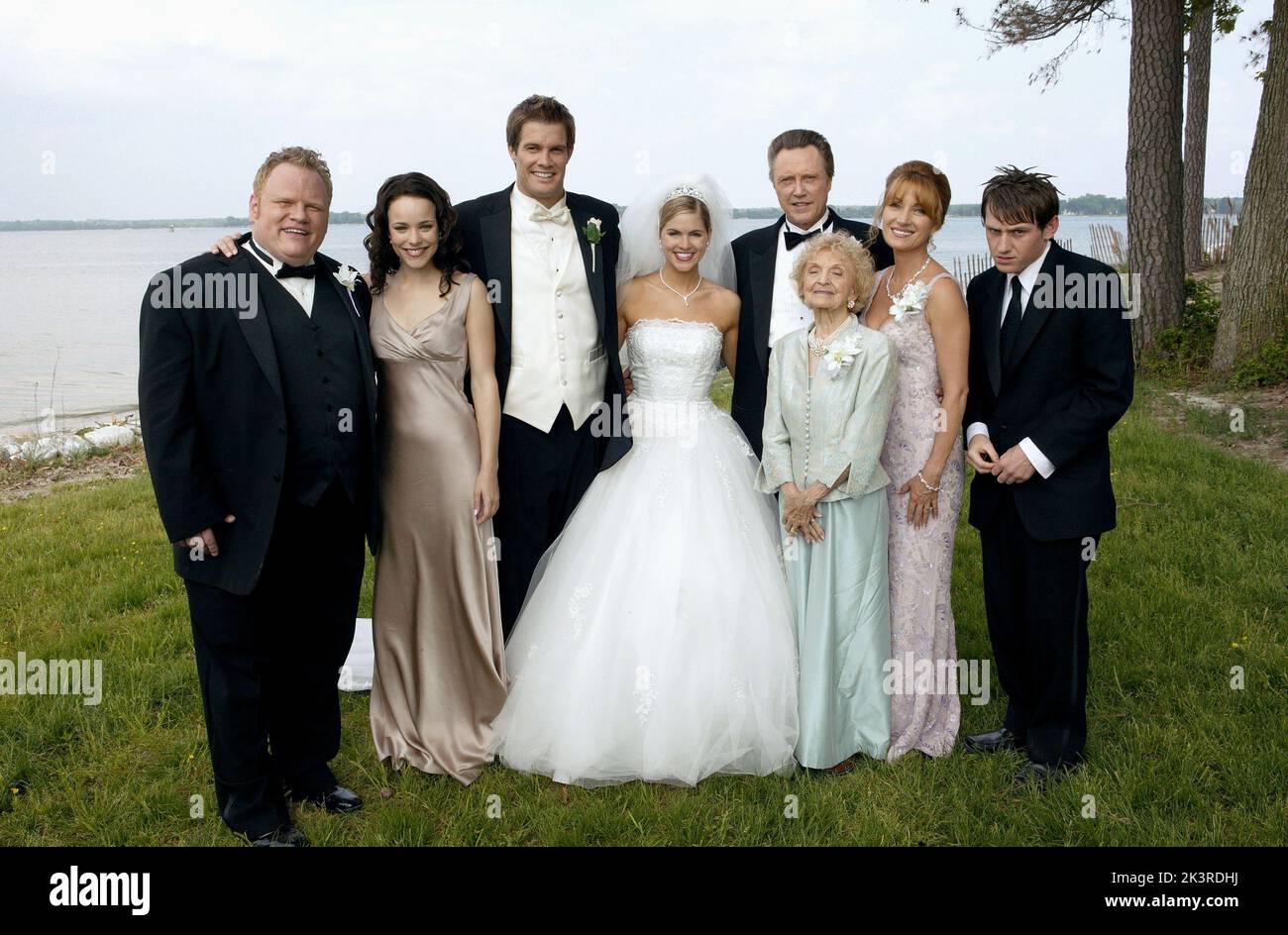Larry Campbell, Rachel Mcadams, Geoff Stults, Jennifer Alden, Christopher Walken, Ellen Albertini Dow, Jane Seymour & Keir O'Donnell Film: The Wedding Crashers (USA 2005) Characters: ,Claire Cleary,Craig Garthe,Christina Cleary,Secretary William Cleary,Grandma Mary Cleary,Kathleen Cleary & Todd Cleary  Director: David Dobkin 13 July 2005   **WARNING** This Photograph is for editorial use only and is the copyright of NEW LINE and/or the Photographer assigned by the Film or Production Company and can only be reproduced by publications in conjunction with the promotion of the above Film. A Mandat Stock Photo