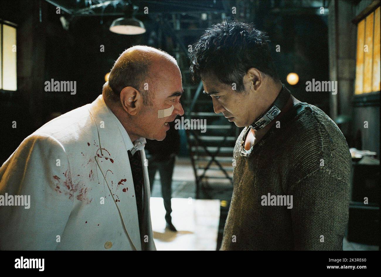 Bob Hoskins & Jet Li Film: Unleashed ; Danny The Dog (2005) Characters: Bart & Danny  Director: Louis Leterrier 02 February 2005   **WARNING** This Photograph is for editorial use only and is the copyright of CANAL+ and/or the Photographer assigned by the Film or Production Company and can only be reproduced by publications in conjunction with the promotion of the above Film. A Mandatory Credit To CANAL+ is required. The Photographer should also be credited when known. No commercial use can be granted without written authority from the Film Company. Stock Photo