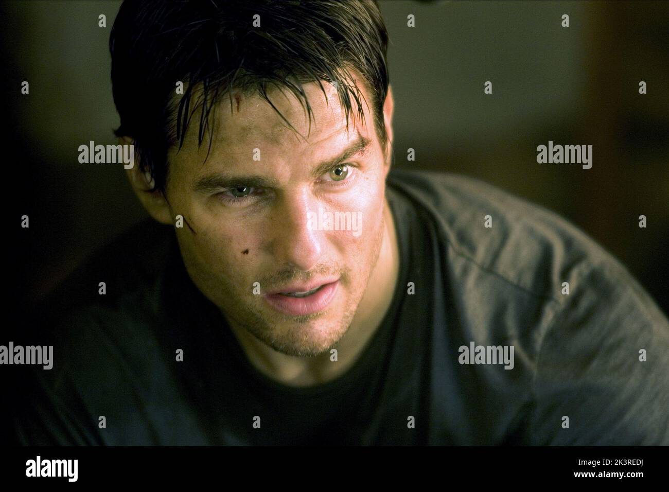 Ray Ferrier Tom Cruise Film: War Of The Worlds (USA 2005) Characters: Ray Ferrier ...