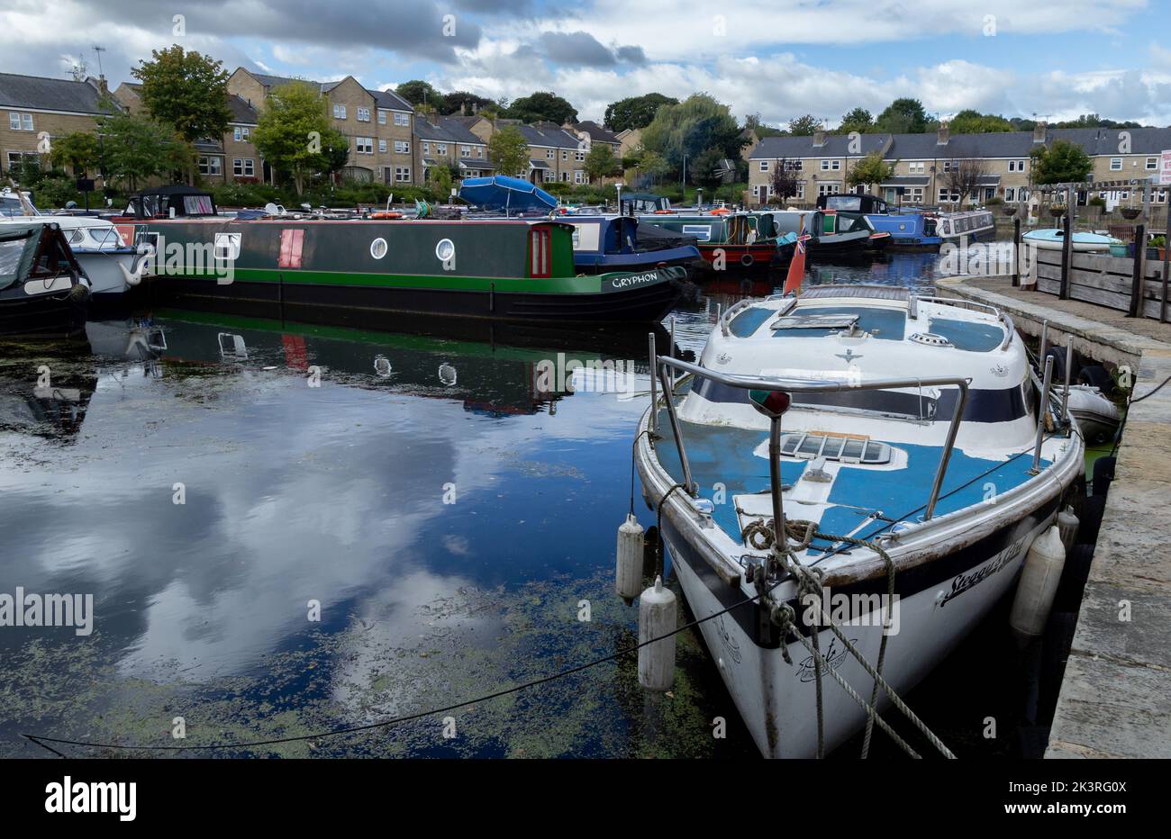 Apperley Bridge Marina on the Leeds Liverpool canal in Yorkshire. Stock Photo