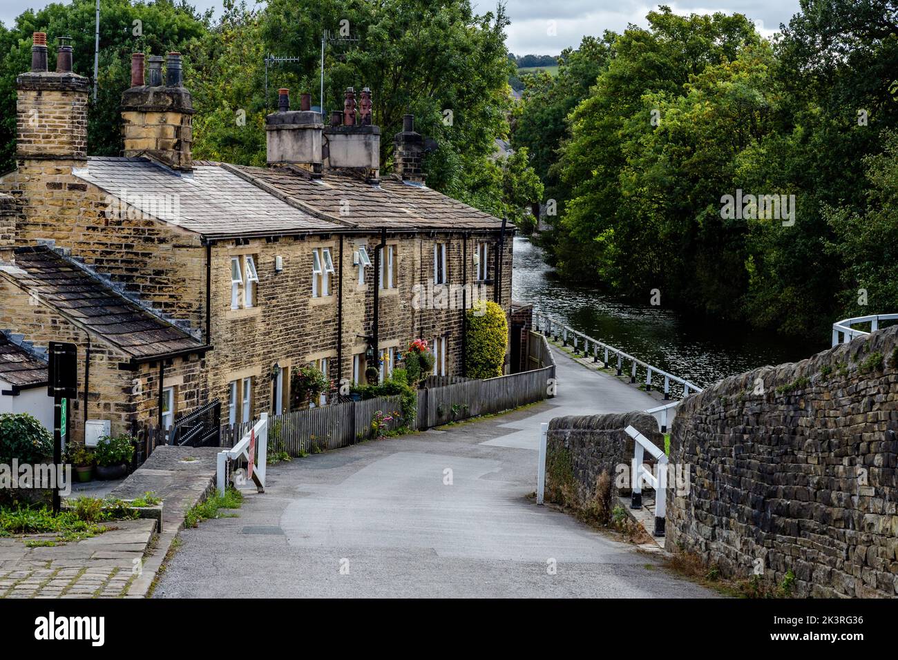 Dobson Lock Cottages next to the Leeds Liverpool Canal at Apperley