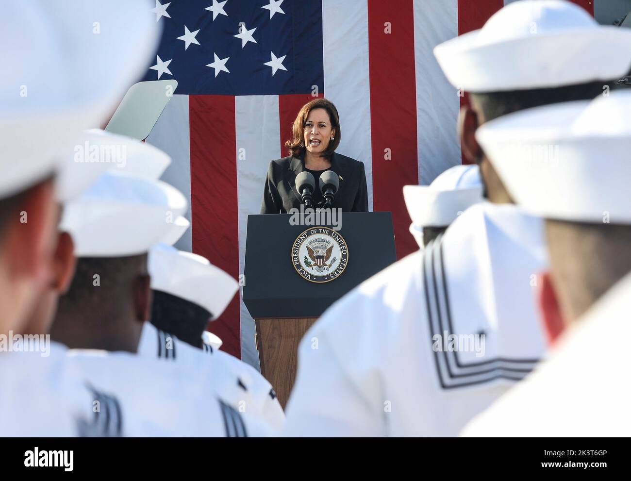 Yokosuka, Japan. 28 September, 2022. U.S Vice President Kamala Harris, delivers remarks to U.S. Navy sailors aboard the Arleigh Burke-class guided-missile destroyer USS Howard during a visit to Fleet Activities Yokosuka, September 28, 2022 in Yokosuka, Japan. Stock Photo