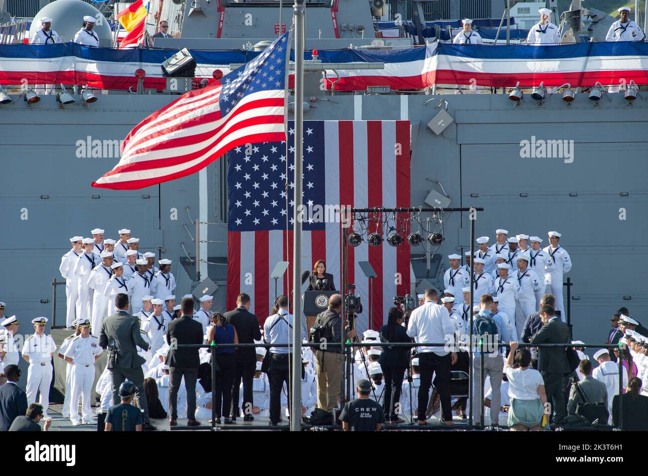 Yokosuka, Japan. 28 September, 2022. U.S Vice President Kamala Harris, delivers remarks to U.S. Navy sailors aboard the Arleigh Burke-class guided-missile destroyer USS Howard during a visit to Fleet Activities Yokosuka, September 28, 2022 in Yokosuka, Japan. Stock Photo