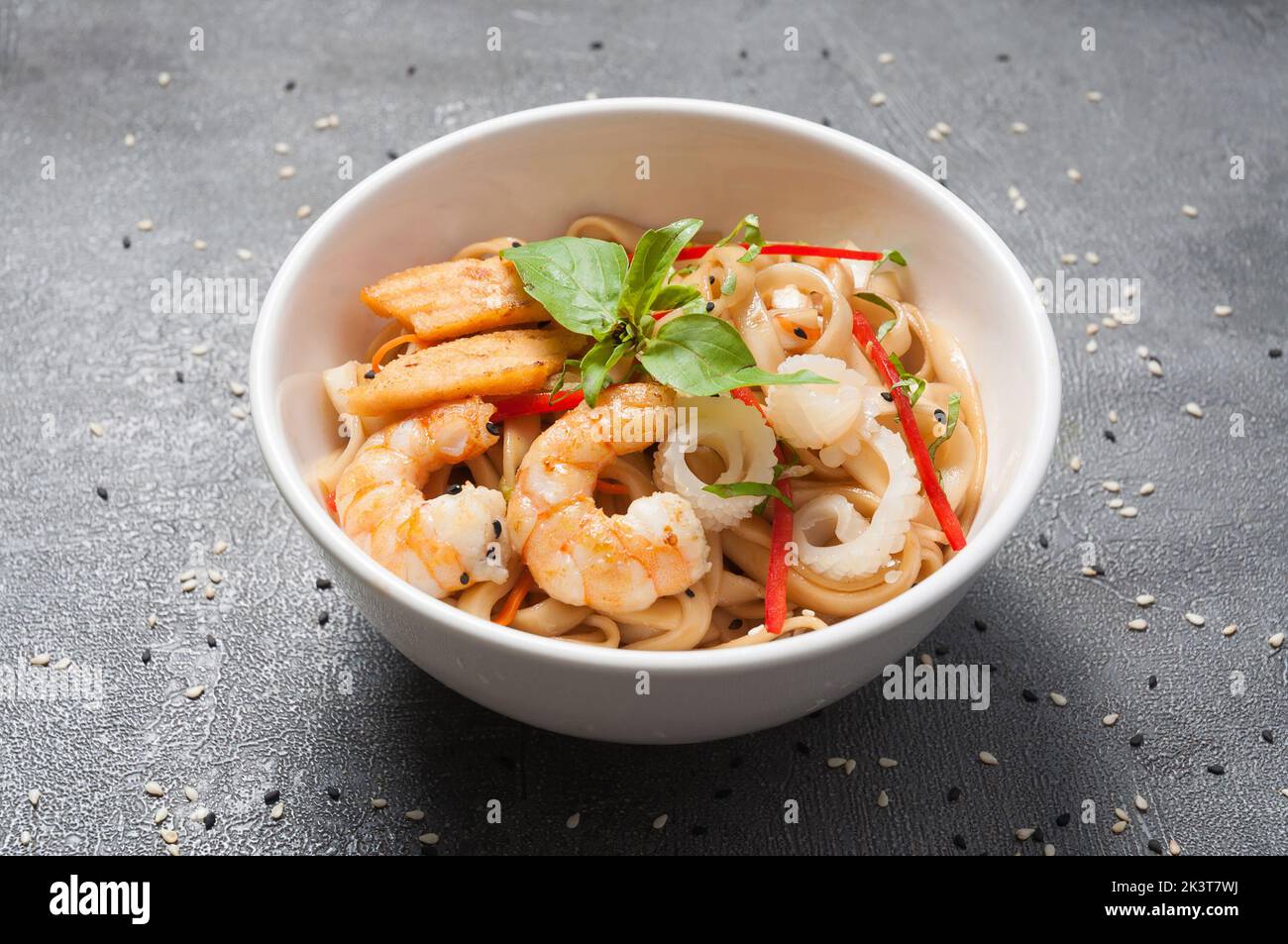 japanese cuisine. udon wheat noodles with seafood Stock Photo Alamy