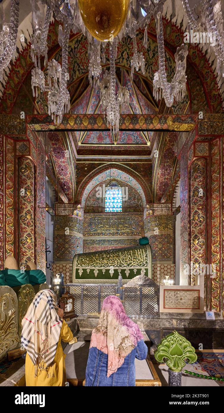 Innenaufnahme des Mausoleum und Museum des Mevlana Rumi, Hazreti