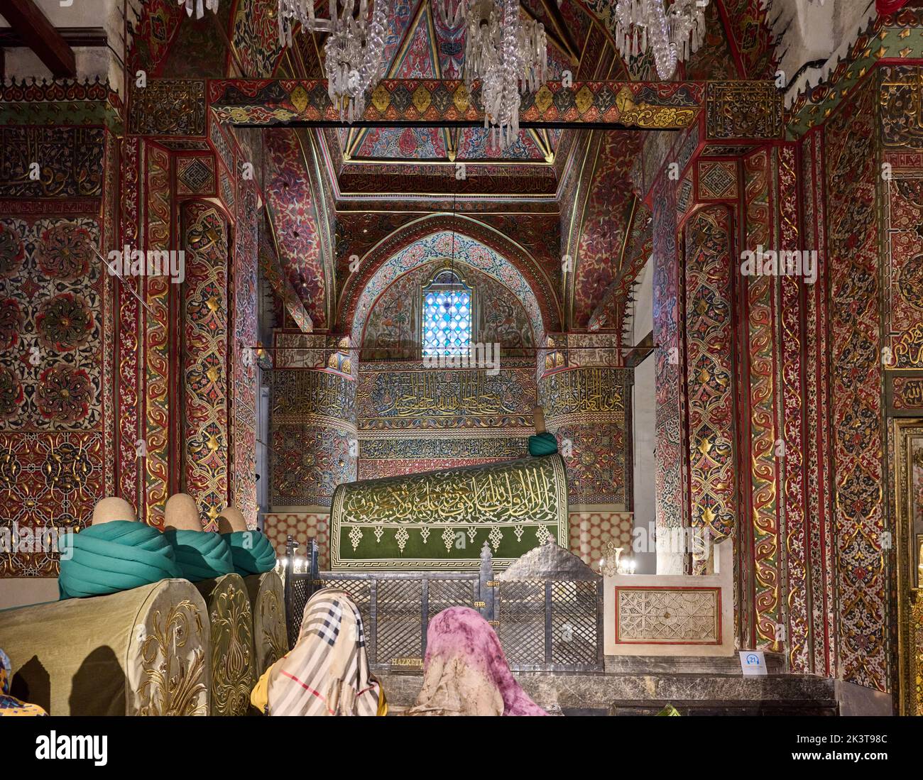 Innenaufnahme des Mausoleum und Museum des Mevlana Rumi, Hazreti Mevlana, Konya, Tuerkei    |inside shot of Mausoleum and museum of Mevlana Rumi, Hazr Stock Photo