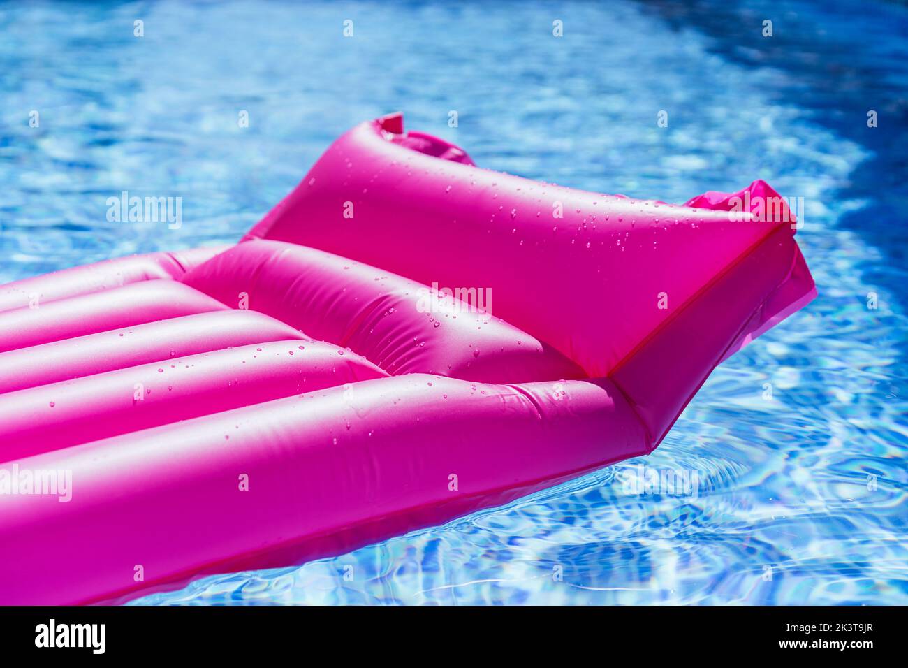 Inflatable floating mattress hi-res stock photography and images - Page 3 -  Alamy