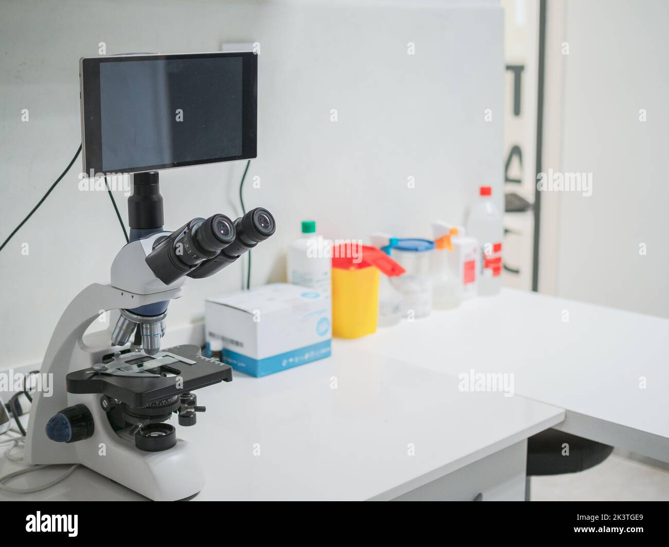 Table For Microscope Optical table lab hi-res stock photography and images - Alamy
