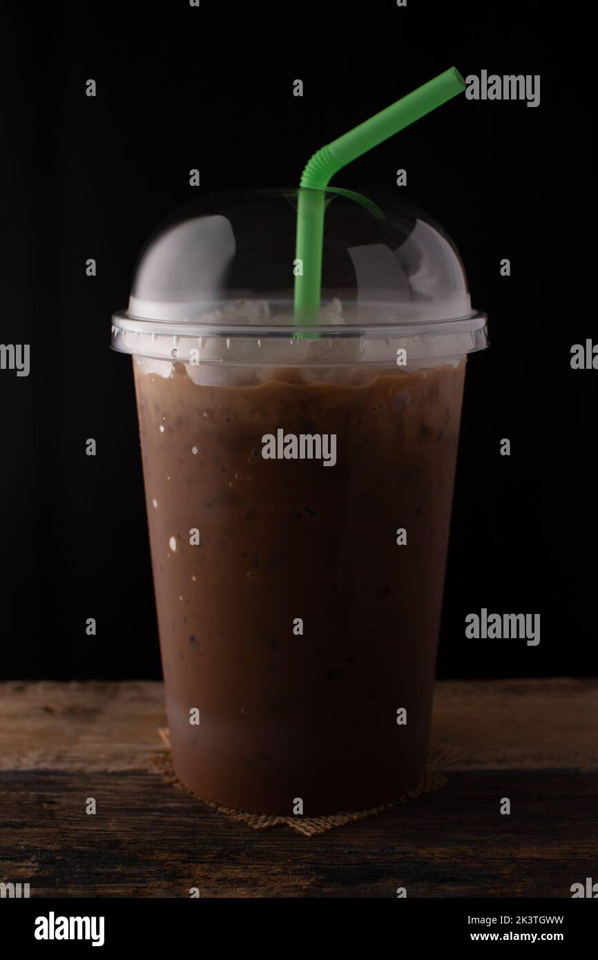 Thai iced coffee ( Gafae yen Stock Photo Alamy