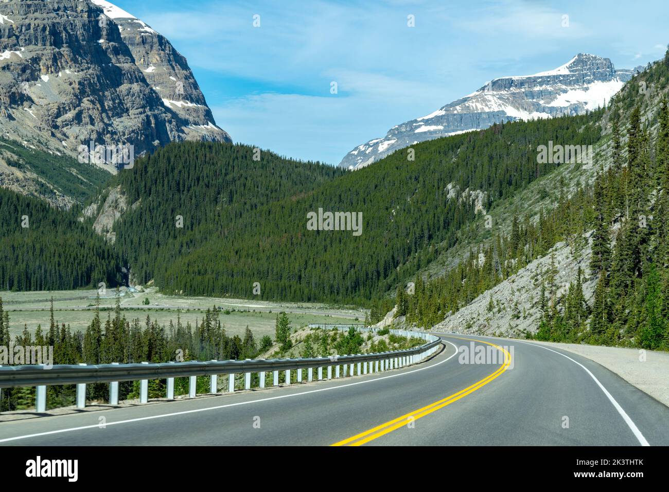Road through the icefields parkway in the Canadian Rockies Stock Photo