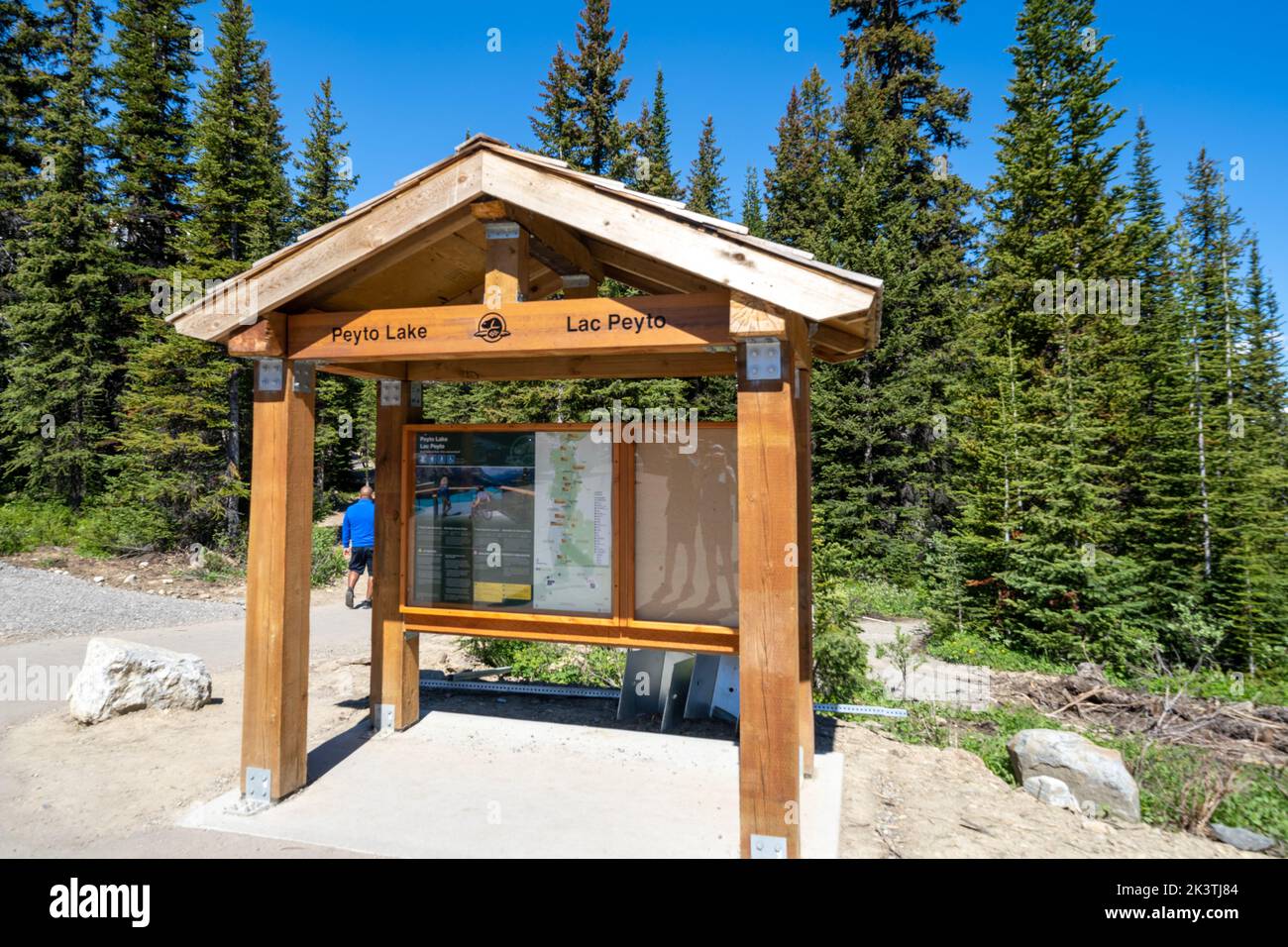 Banff, Alberta, Canada - July 12, 2022: Sign, map and information for Peyto Lake at the trailhead Stock Photo