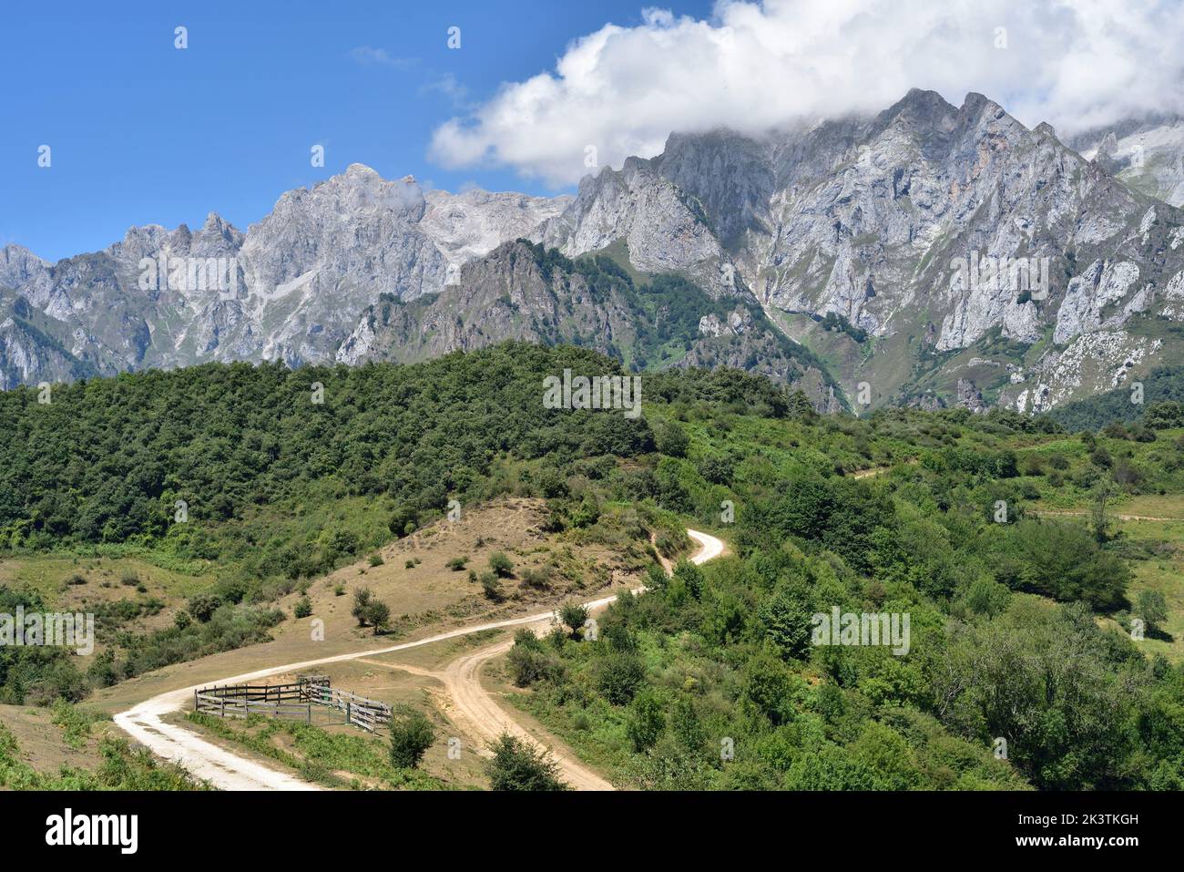 Eastern Massif of the Picos de Europa, northern Spain, seen from the footpath heading towards the Puertos de Ullances from Potes and Turieno. Stock Photo