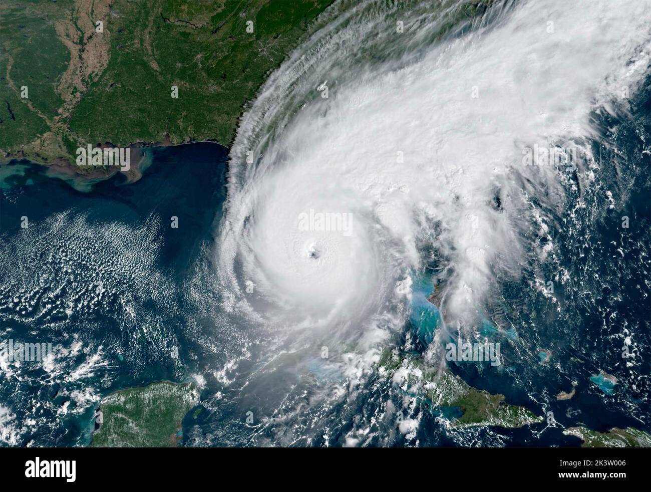 Nasa Eosdis, Earth Orbit. 28th Sep, 2022. NASA EOSDIS, EARTH ORBIT. 28 September, 2022. View of Hurricane Ian as the eye wall comes ashore at Fort Meyers Florida on the west coast of Florida as a Category 4 dangerous storm as seen from the NASA EOSDIS satellite, September 28, 2022 in Earth Orbit. Credit: EOSDIS/NASA/Alamy Live News Stock Photo