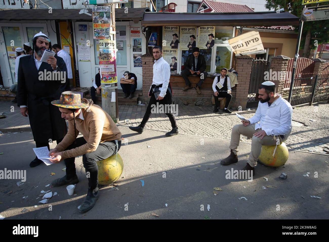 Uman, Ukraine. 26th Sep, 2022. Ultra-Orthodox Jewish Pilgrims Pray ...